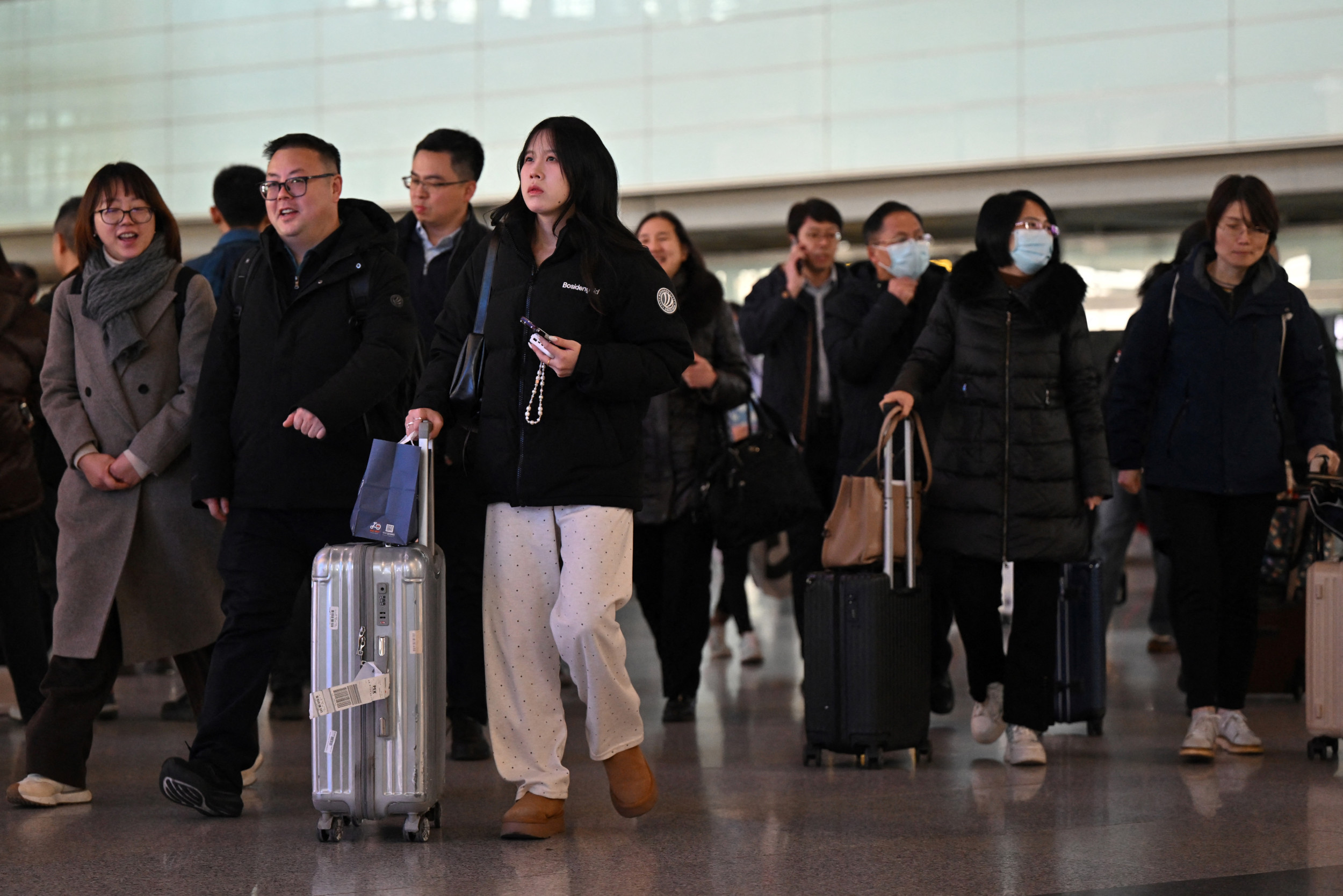 China's biggest air carrier halts flights to Moscow in blow to Putin