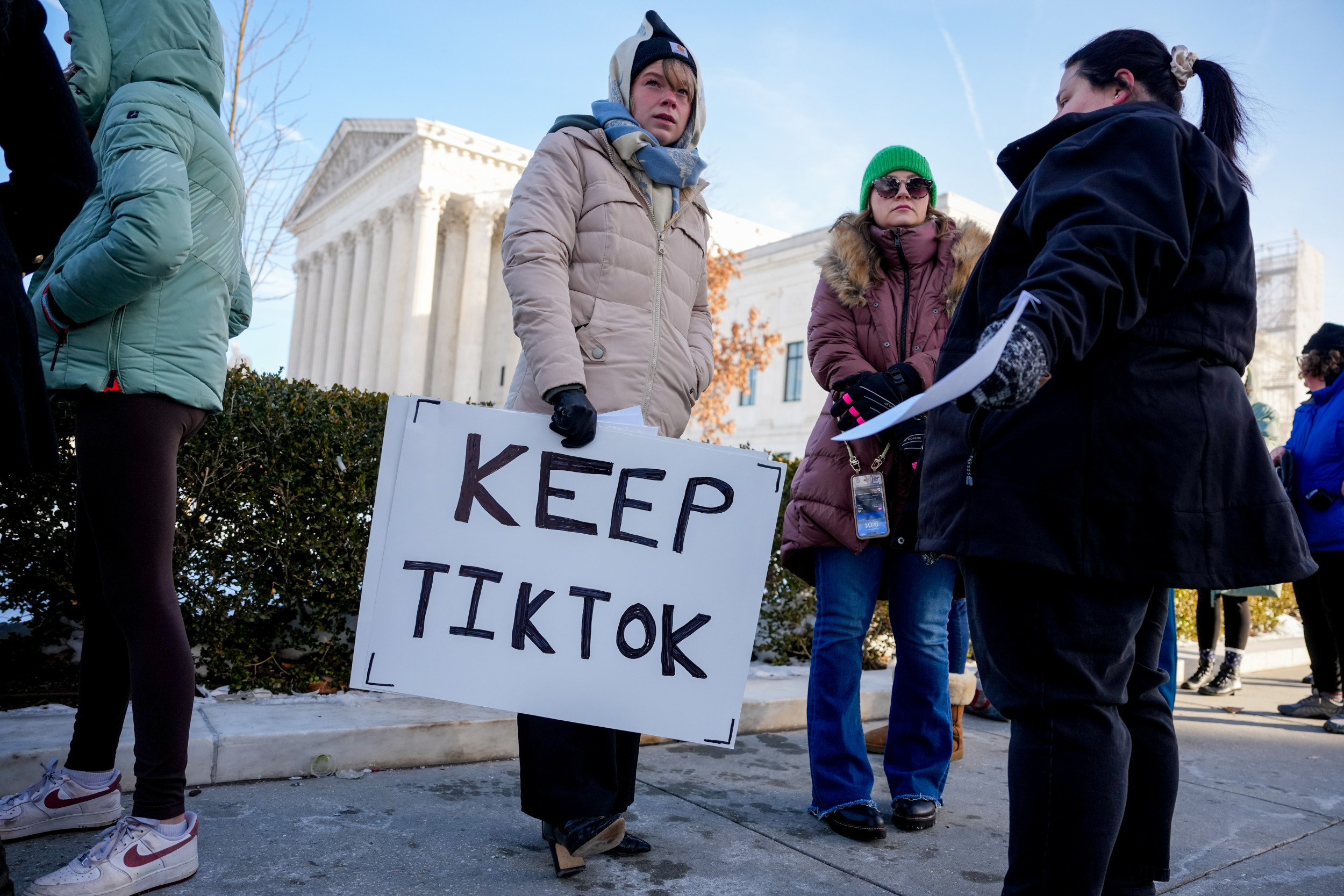 Ro Khanna's TikTok Petition A Fight for Free Speech!