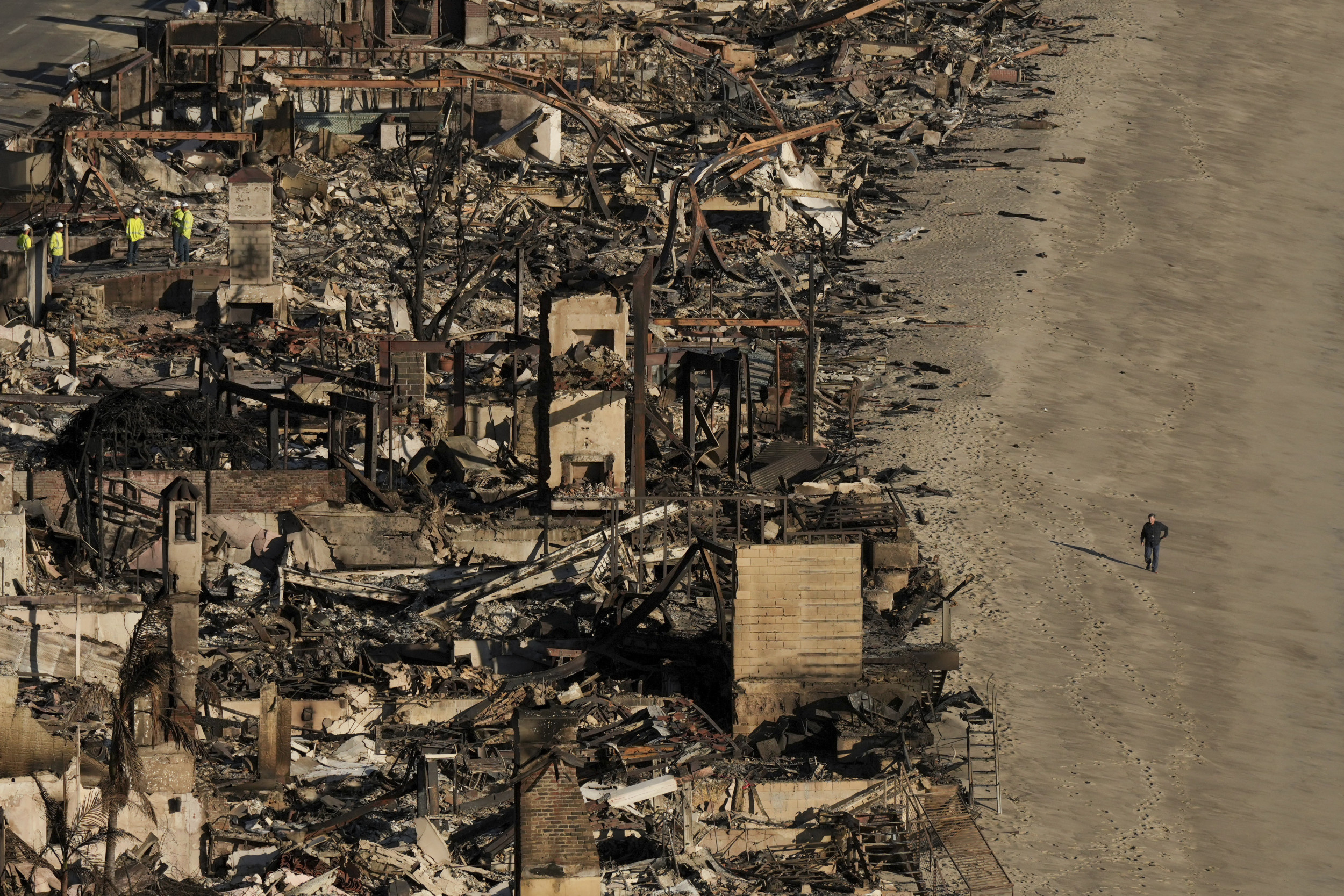Largest California Insurer Cancels Super Bowl Ad Over Wildfire Tragedy