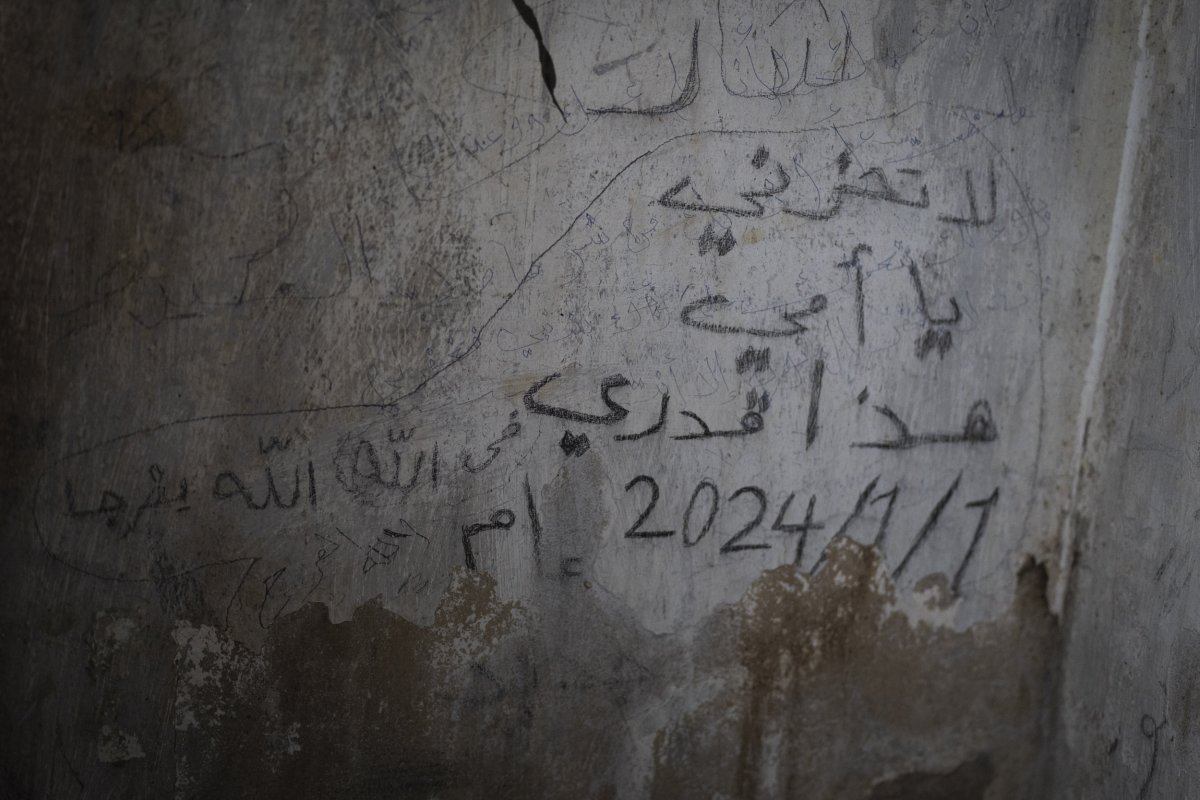 Syrian prison graffiti 1
