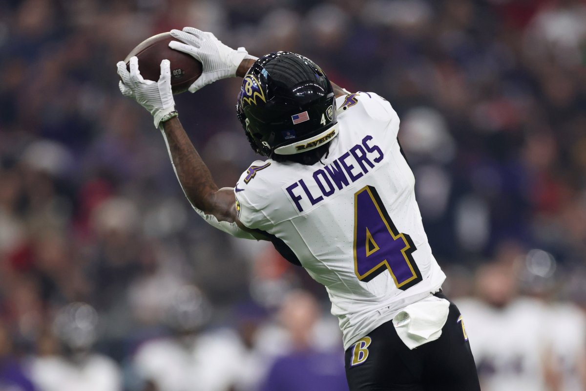 Baltimore Ravens’ Zay Flowers Caught in Grand Canyon Wildfire While on Secret Hiking Trip — Mystery Surrounds Woman Spotted With Him. As helicopters flew overhead dumping water on towering flames, one unexpected name appeared on the Grand Canyon Lodge evacuation list: Baltimore Ravens’ rising star Zay Flowers.D