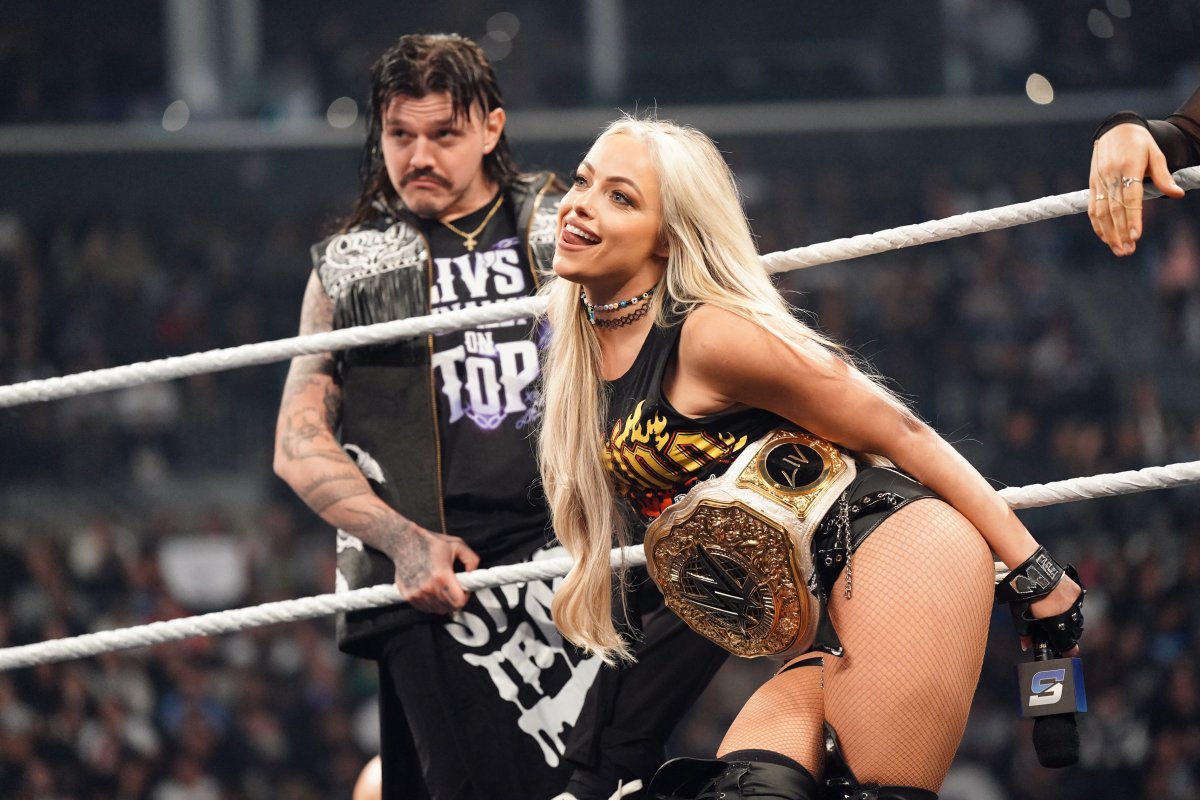 wwe-dominik-mysterio-liv-morgan.jpg