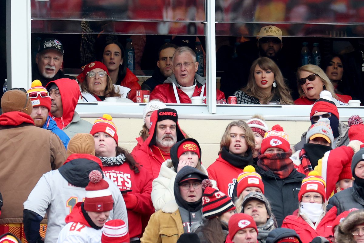 Kansas City Chiefs Taylor Swift Caitlin Clark