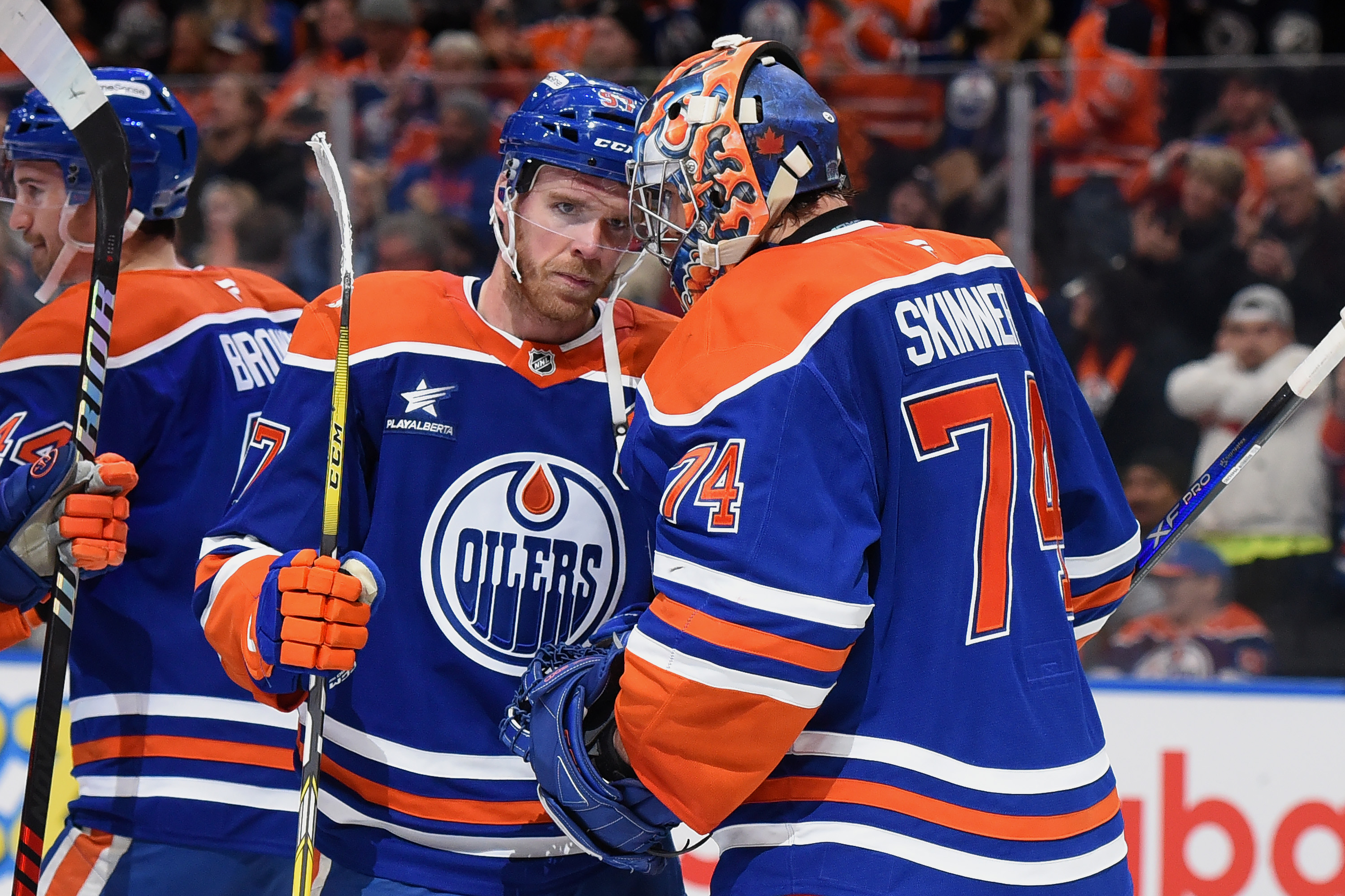 Oilers Face Capitals Without McDavid, Seek Division Lead