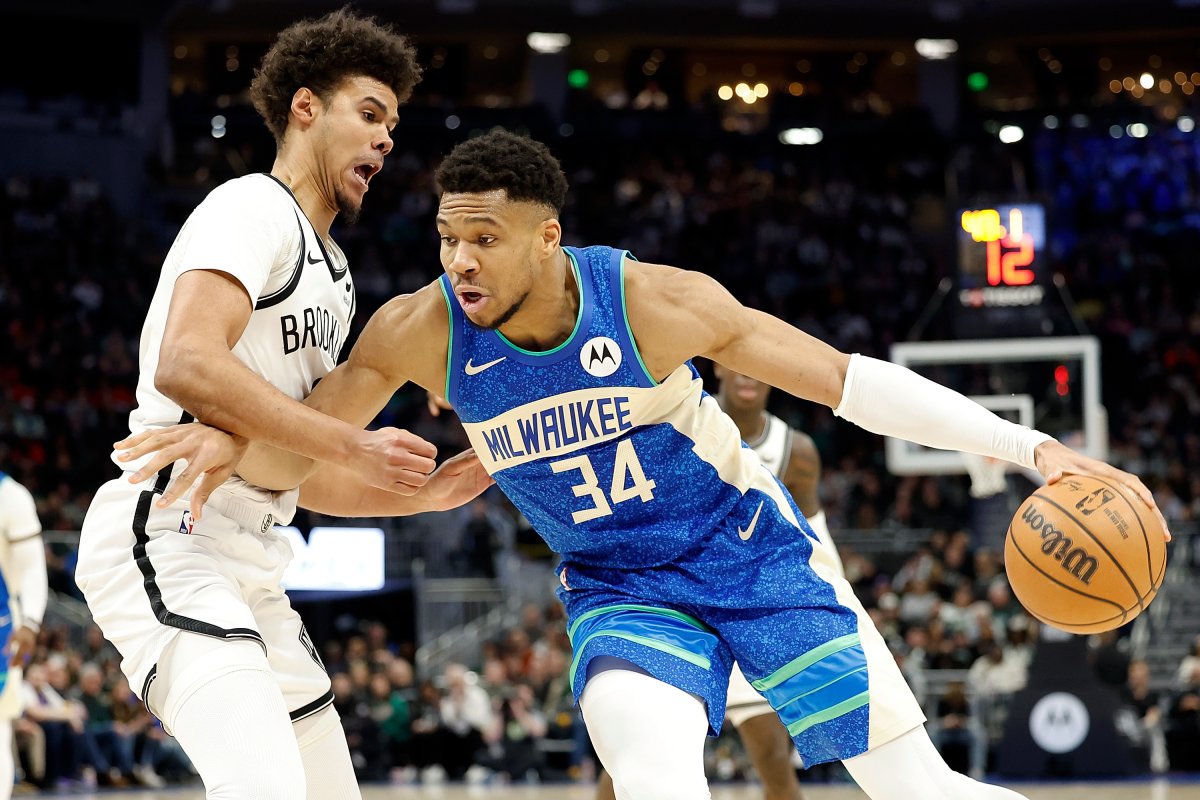 Brooklyn Nets Cameron Johnson Giannis Antetokounmpo