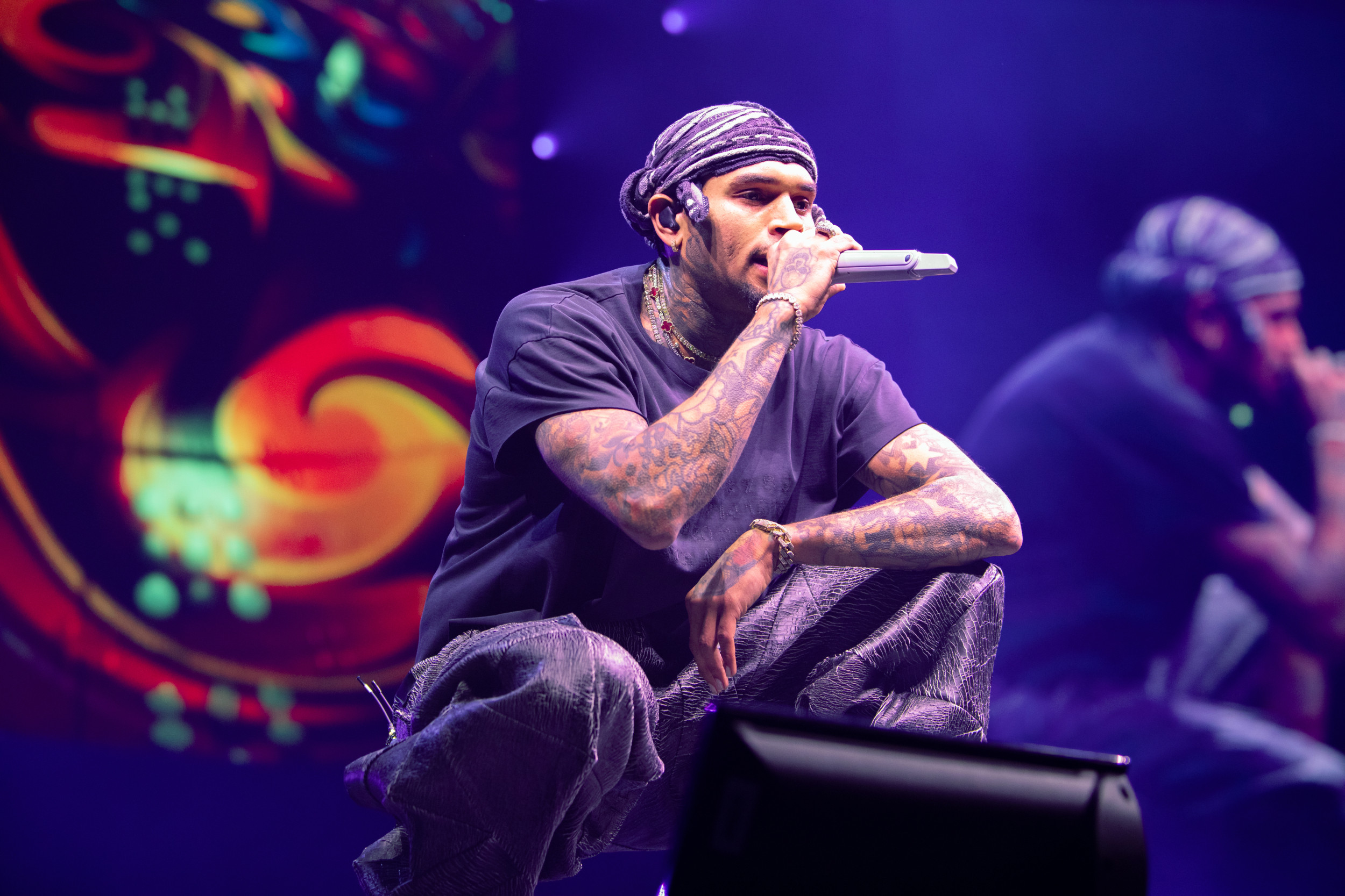 Chris Browns $500 Million Lawsuit Makes Bold Claim Against Warner Bros.