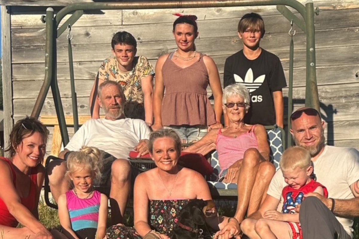 Tami Nuxall's family at their ranch in 