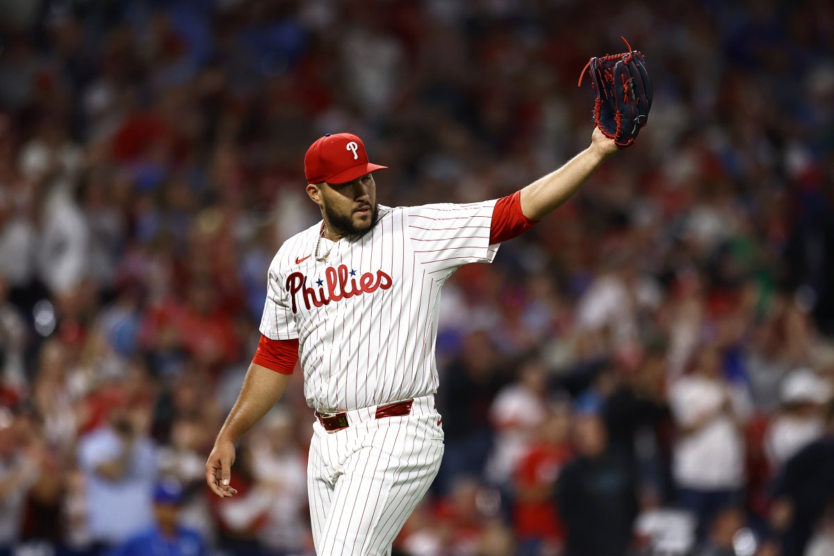 Philadelphia Phillies pitcher Carlos Estévez