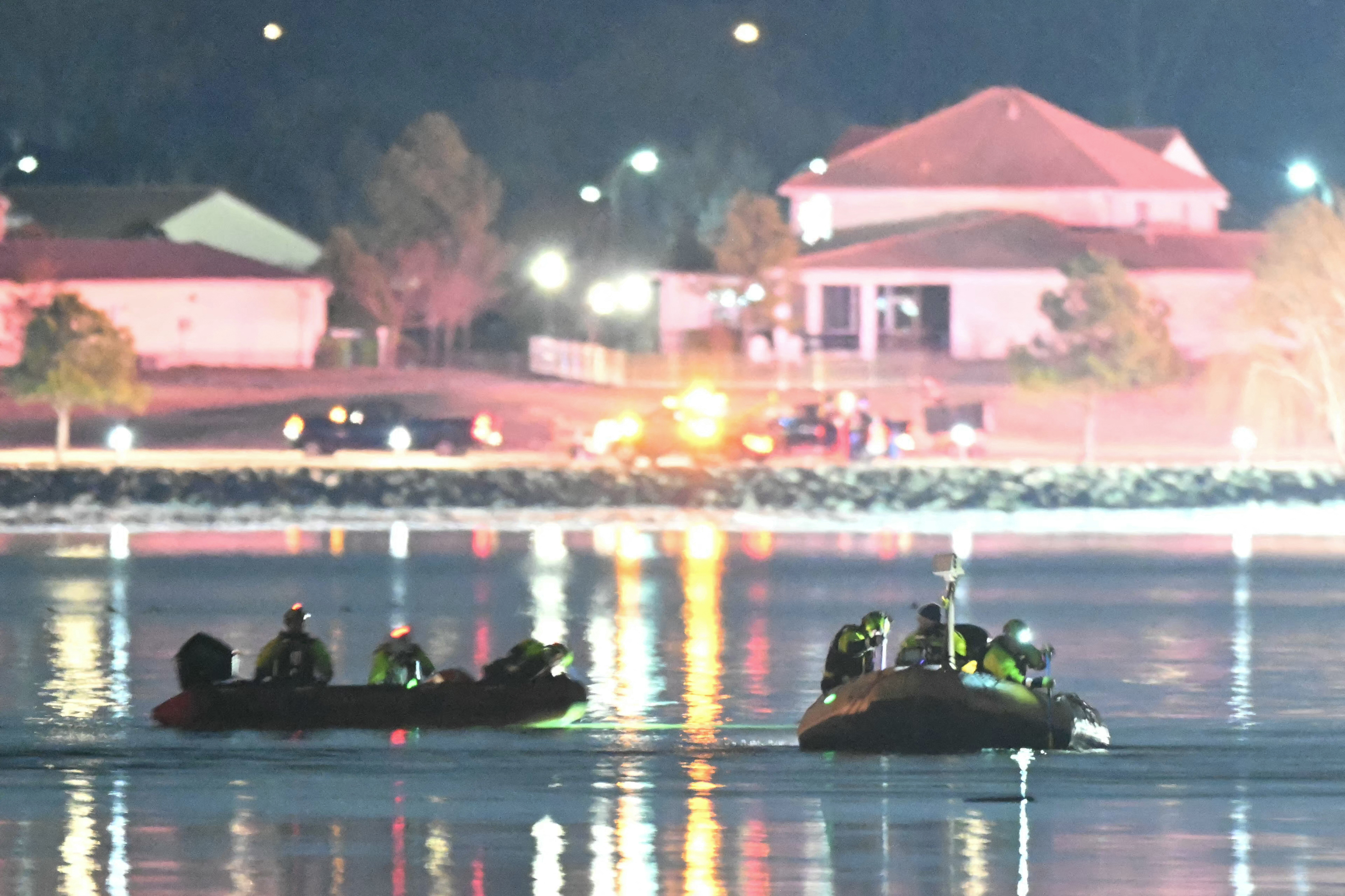 Plane Crash Live Helicopter Emerges In River After American Airlines