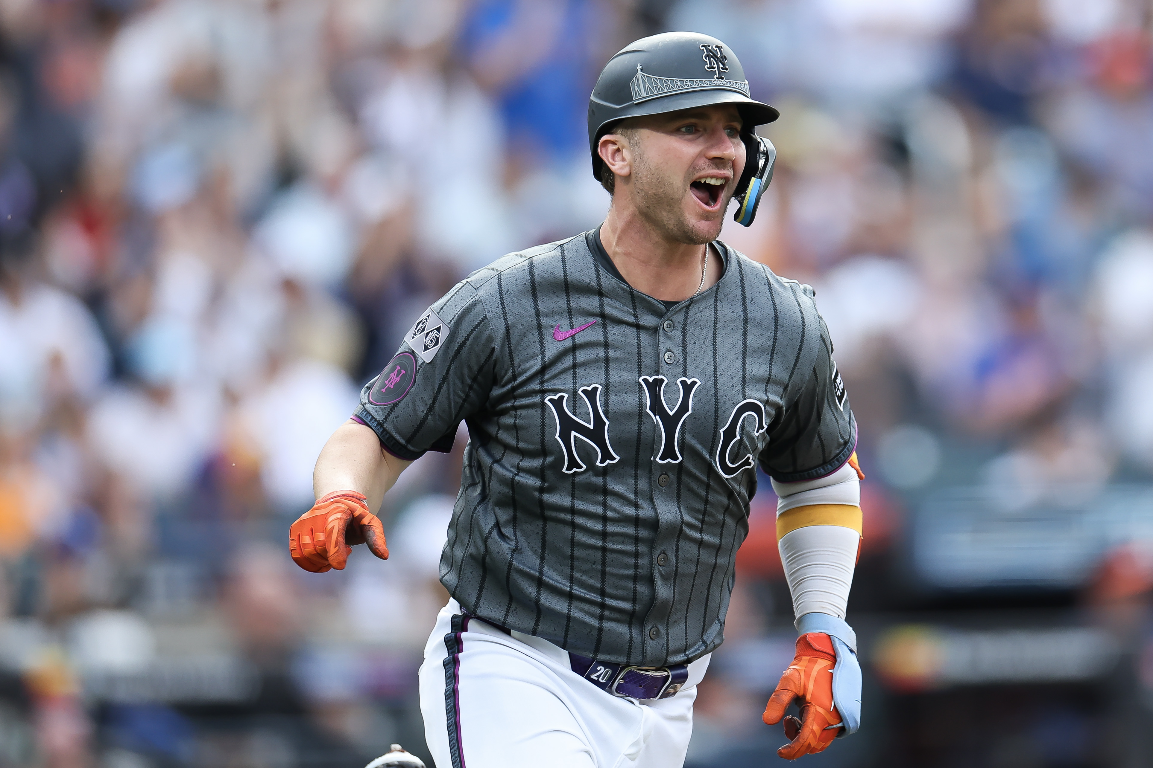 Pete Alonso nears deal with Mets amid Blue Jays interest