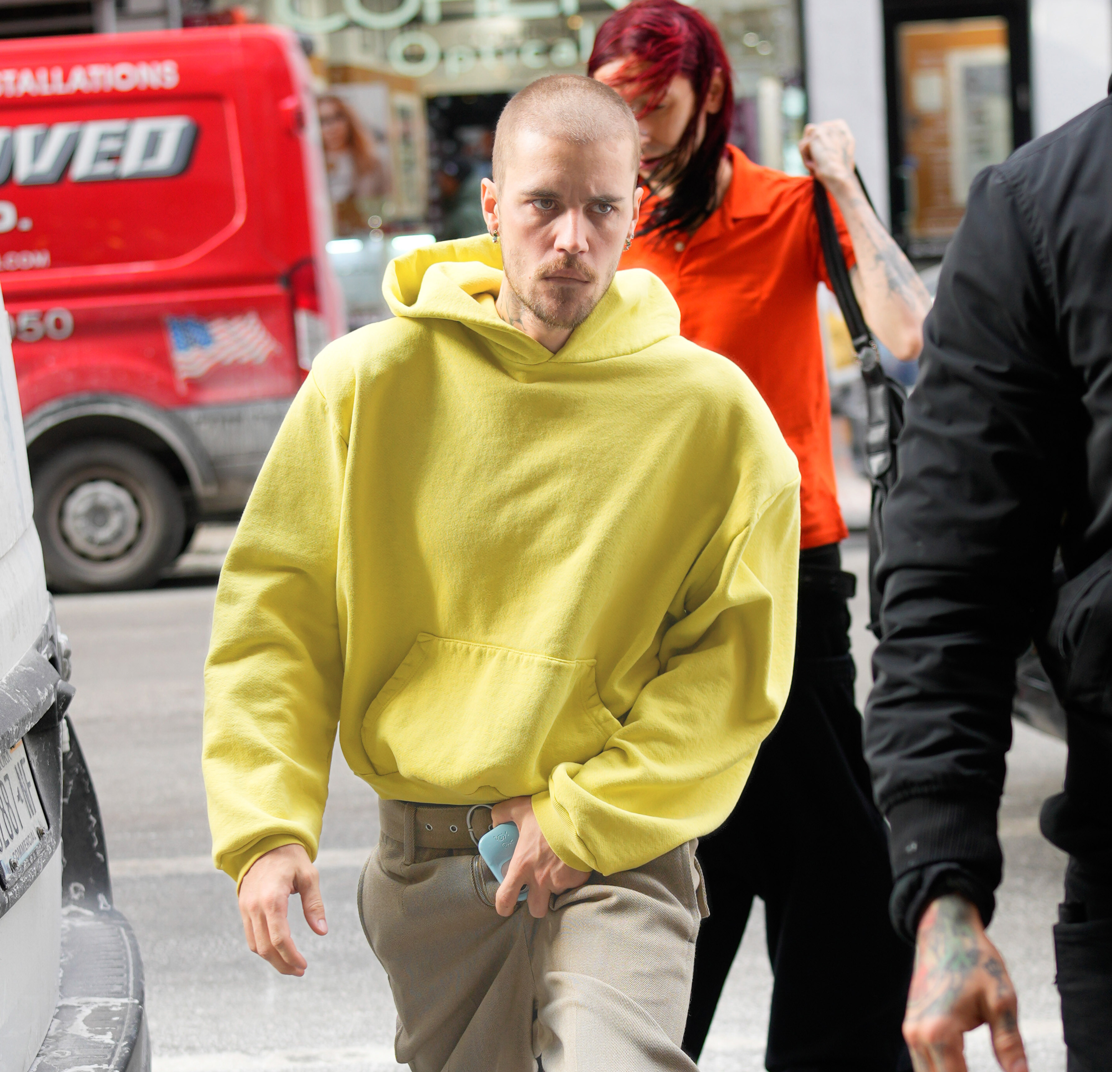 Justin Bieber s New Look Has Fans Doing A Double Take Newsweek Justin Bieber s New Look Has Fans Doing A Double Take Newsweek