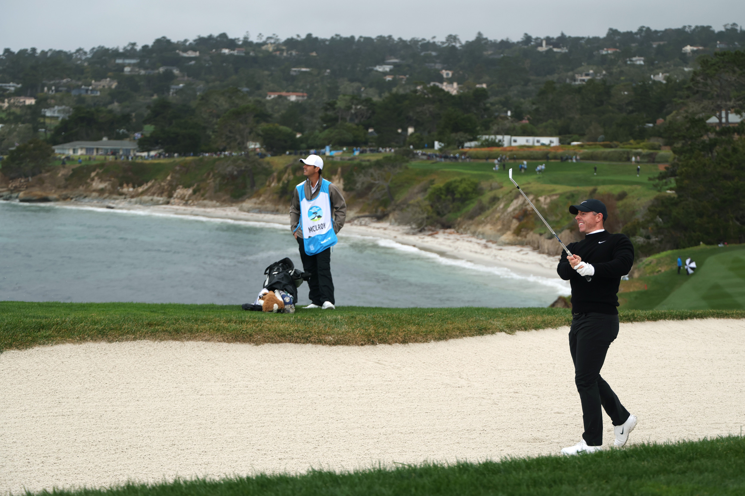 Sunday at Pebble Beach: Straka Leads Going into Final Round