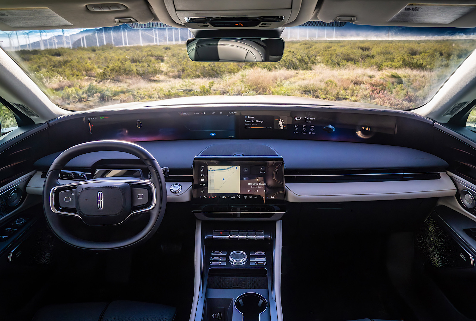Automakers divided in next-gen approach to infotainment