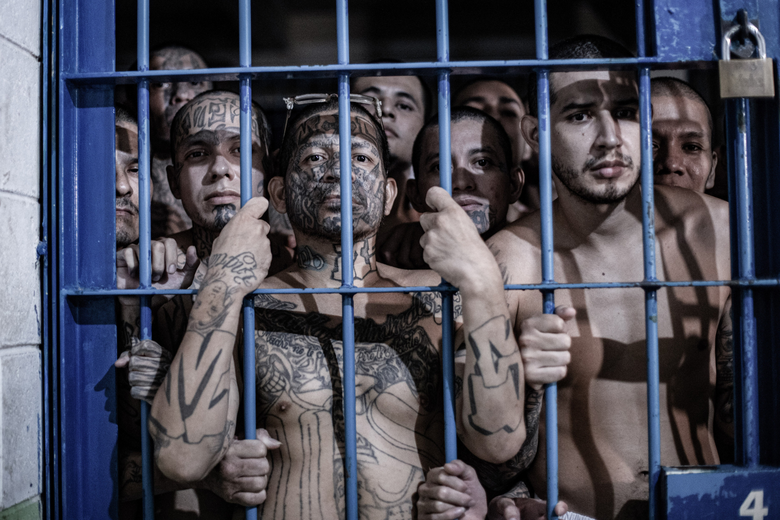 El Salvador Proposes Housing US Criminals in Mega-Jail Amid Controversy