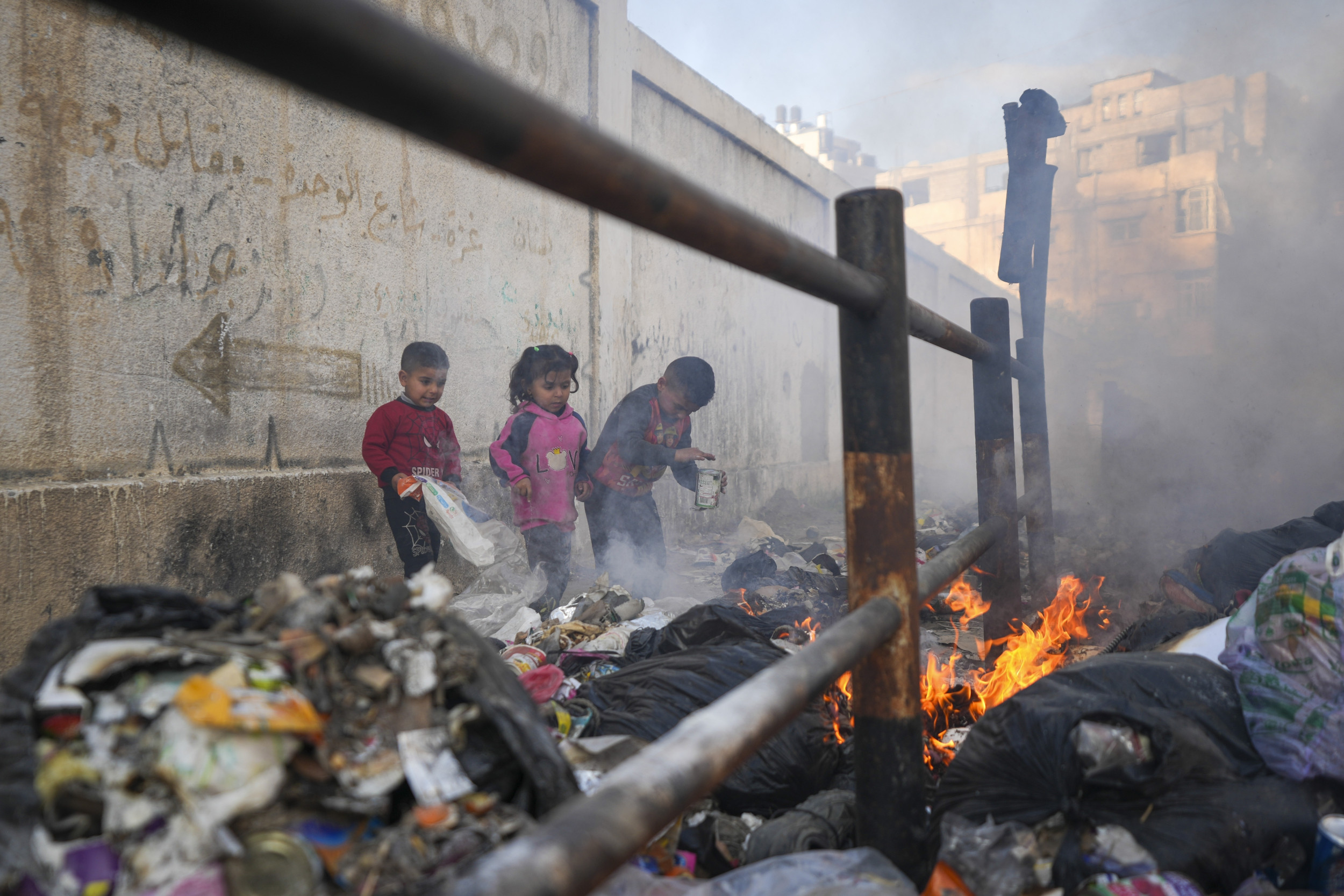 Trump: Palestinians Will Be Thrilled to Get Relocated From Gaza Homeland