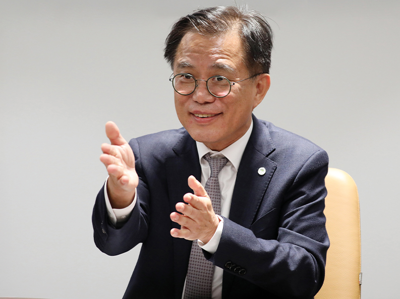 Ji-Beom Yoo