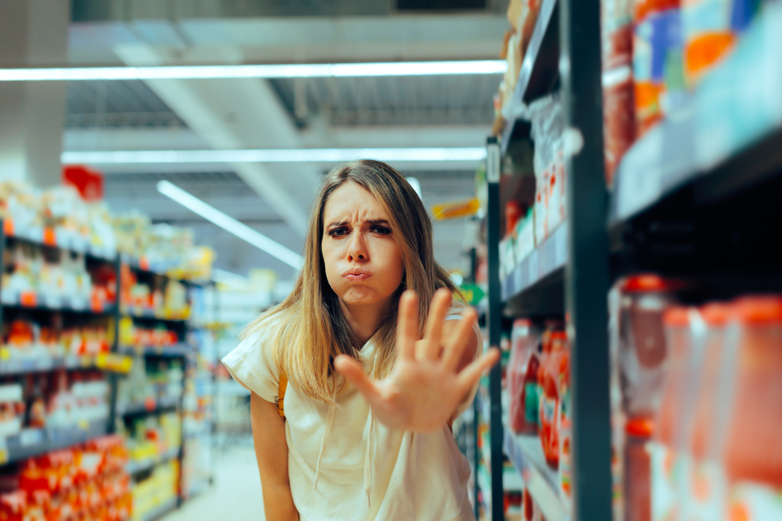 Disgust over what shopper witnessed woman doing in supermarket: "Ewww"