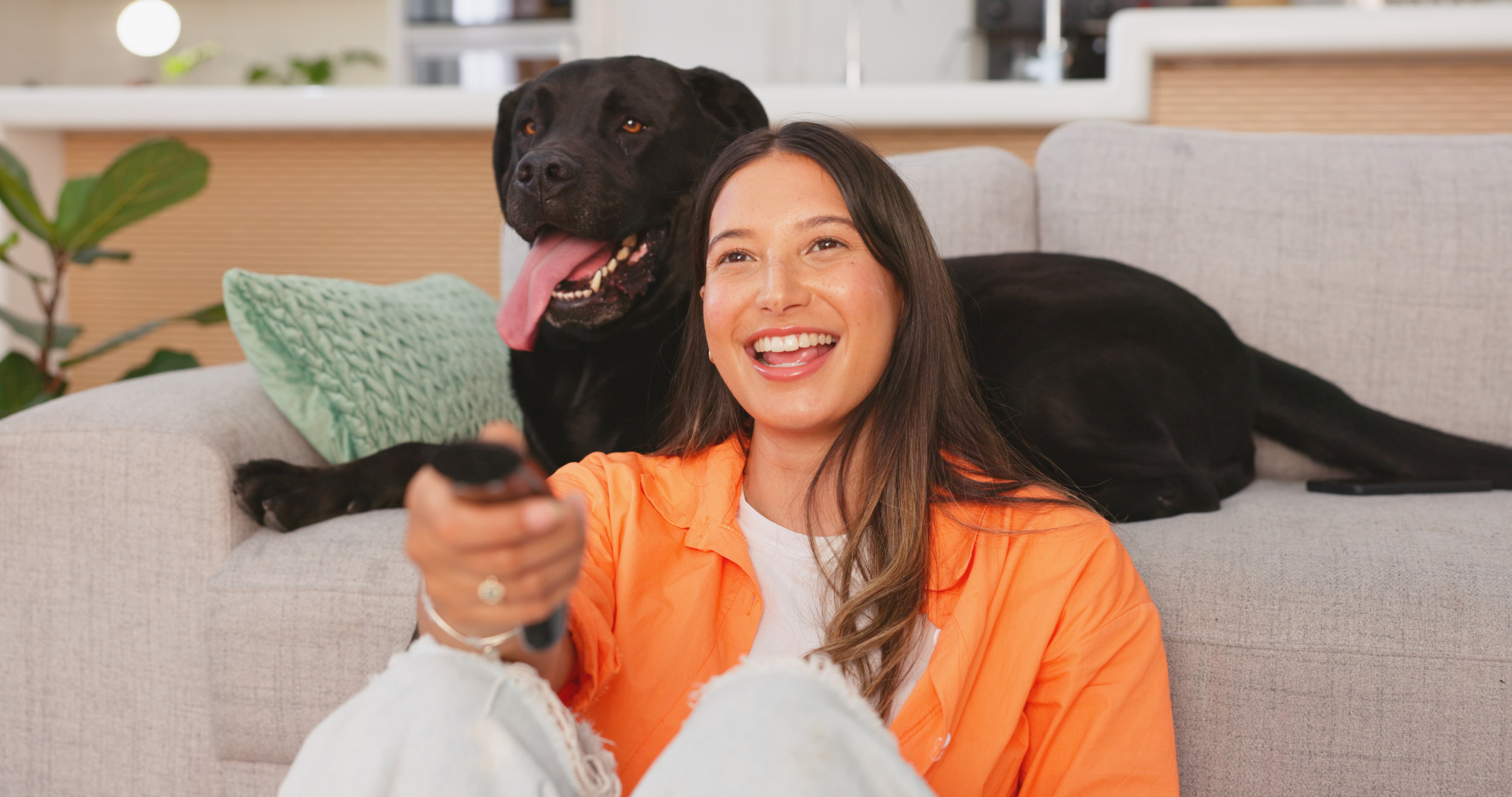 Internet Obsessed With How Owner Gets Puppy To Sit Still: So Precious