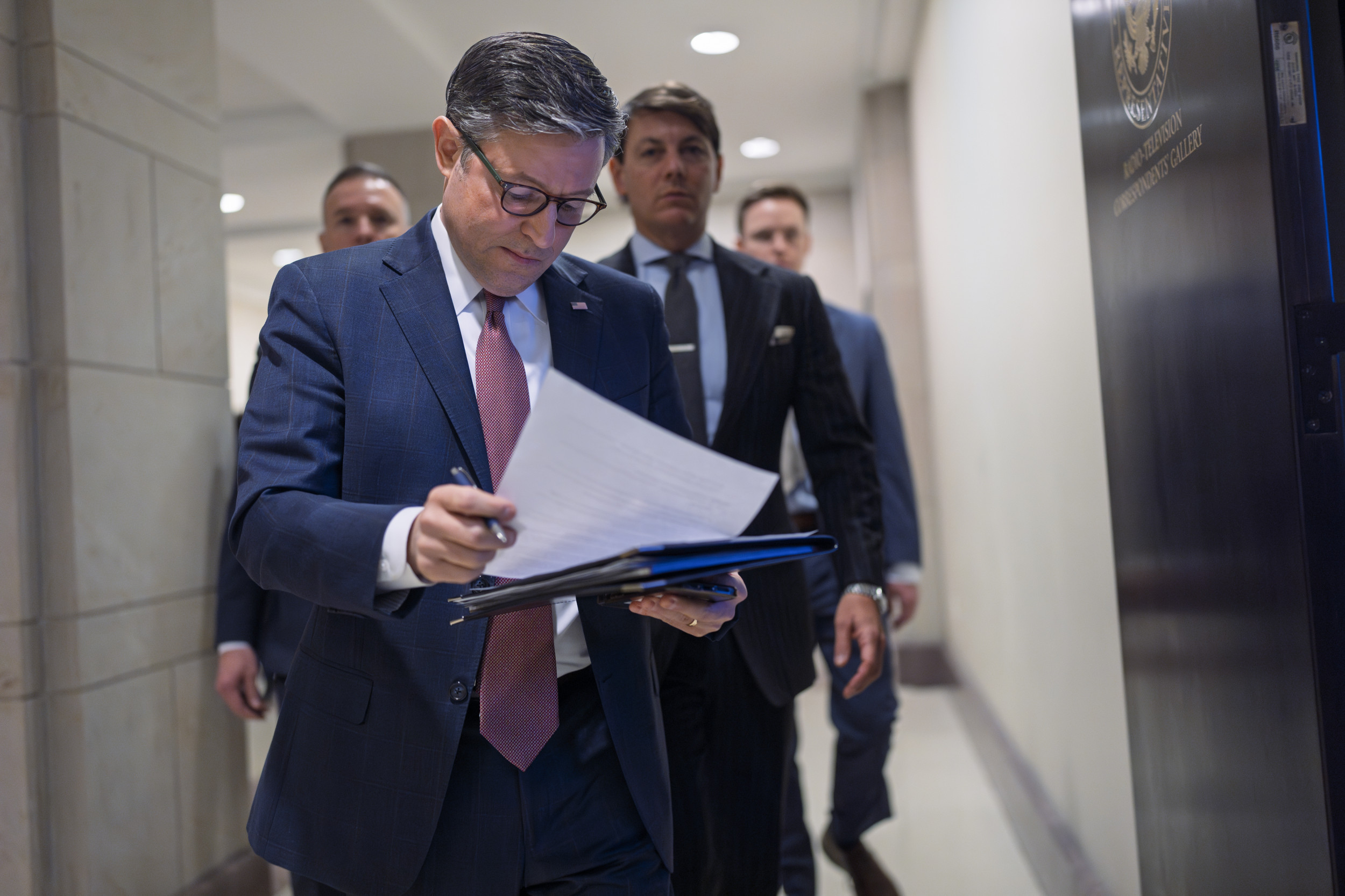 Republican civil war over budget ramps up: "It's a fight"