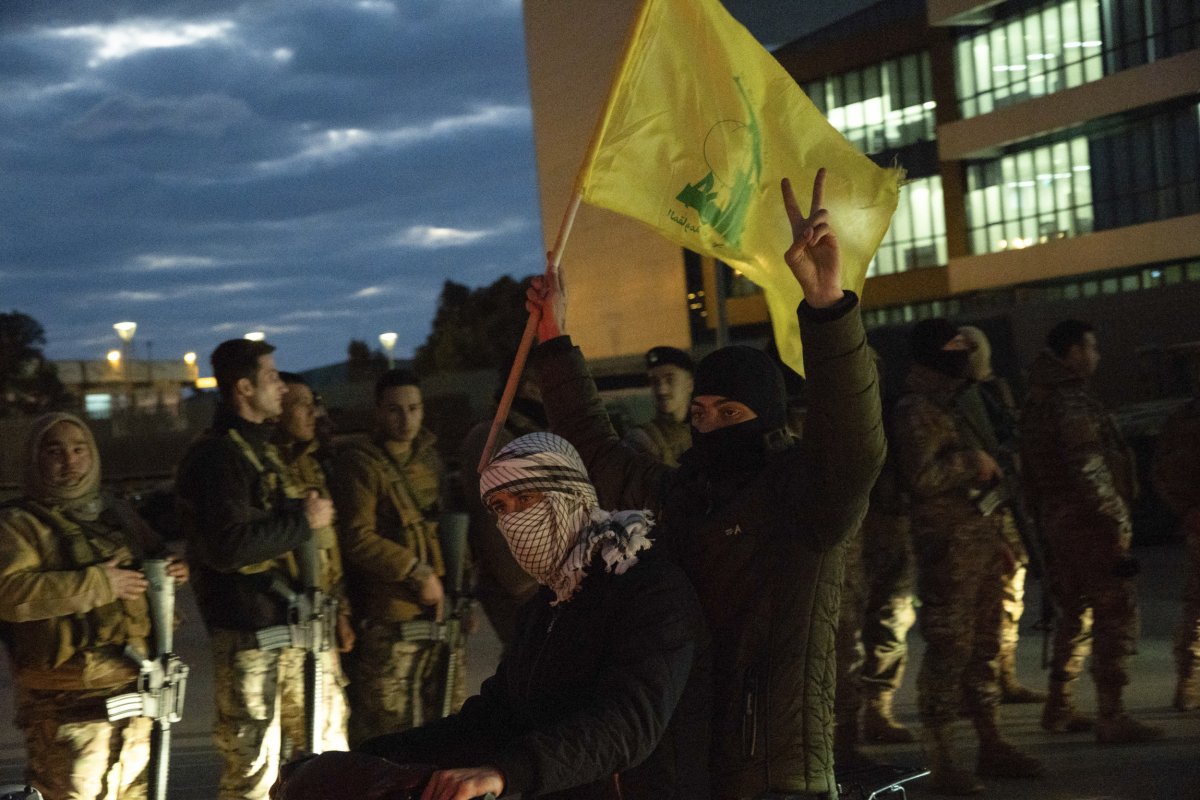 Hezbollah, supporters, at, Beirut, airport