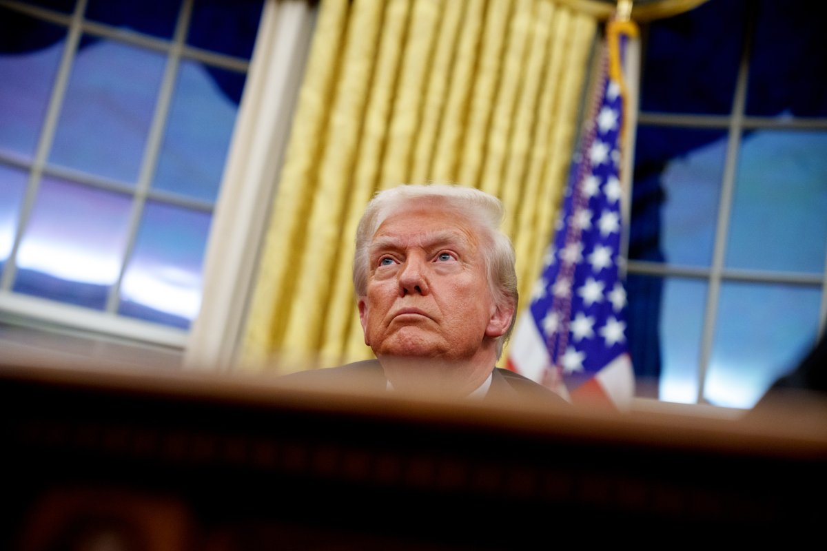 Donald Trump at desk in Oval Office