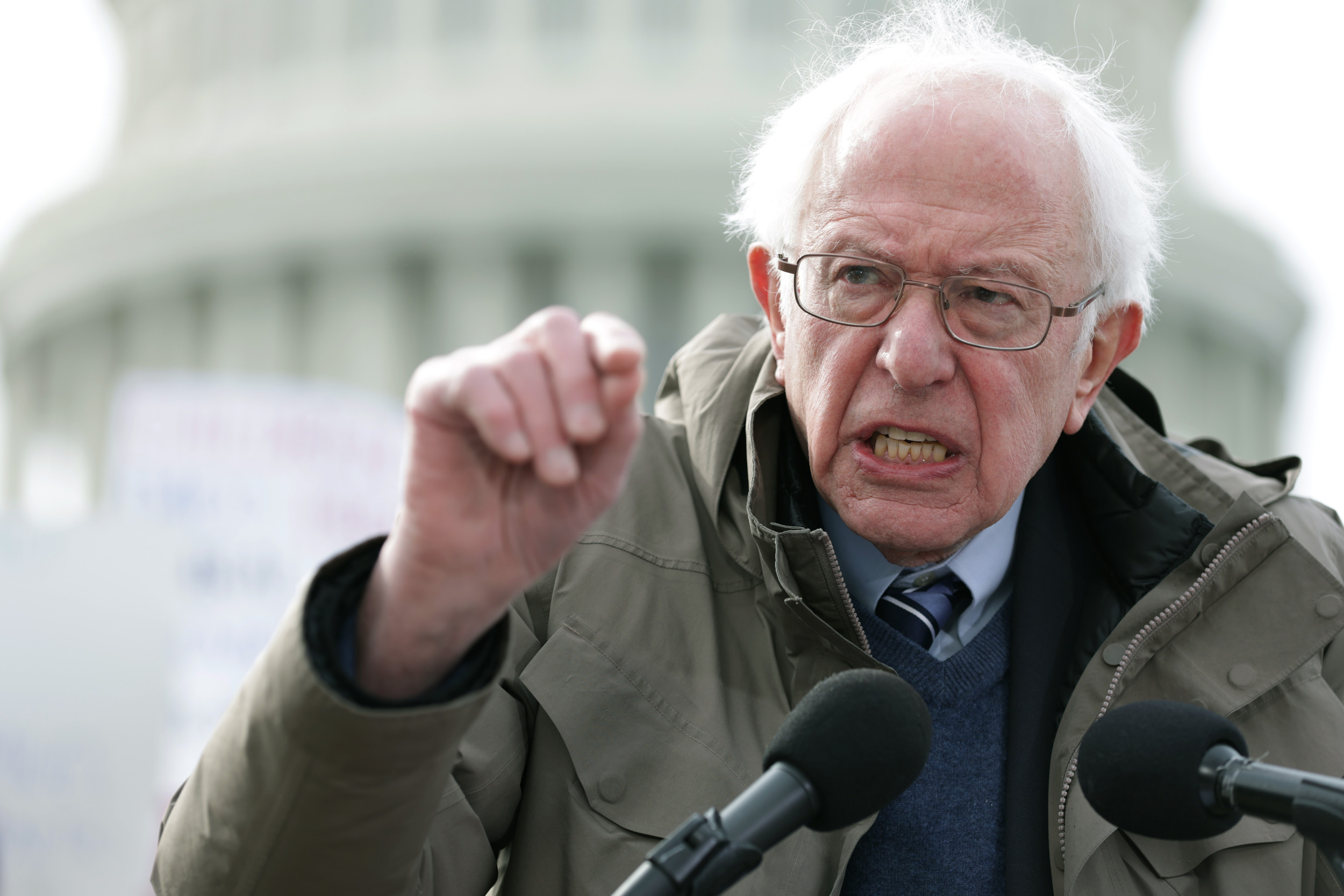 Bernie Sanders launches 'Fighting Oligarchy' tour in Iowa, Nebraska