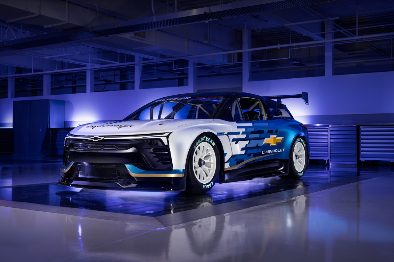 Chevy Unveils 1,300 HP Blazer EV.R Prototype for NASCAR