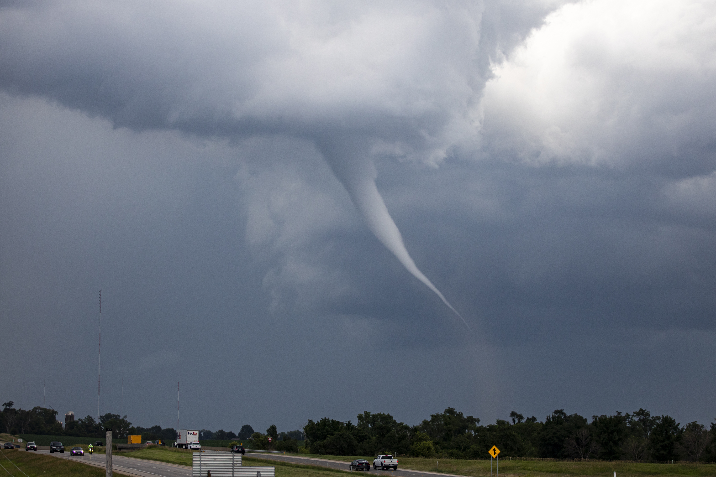 Tornado watch issued for 5 states amid severe thunderstorms warning