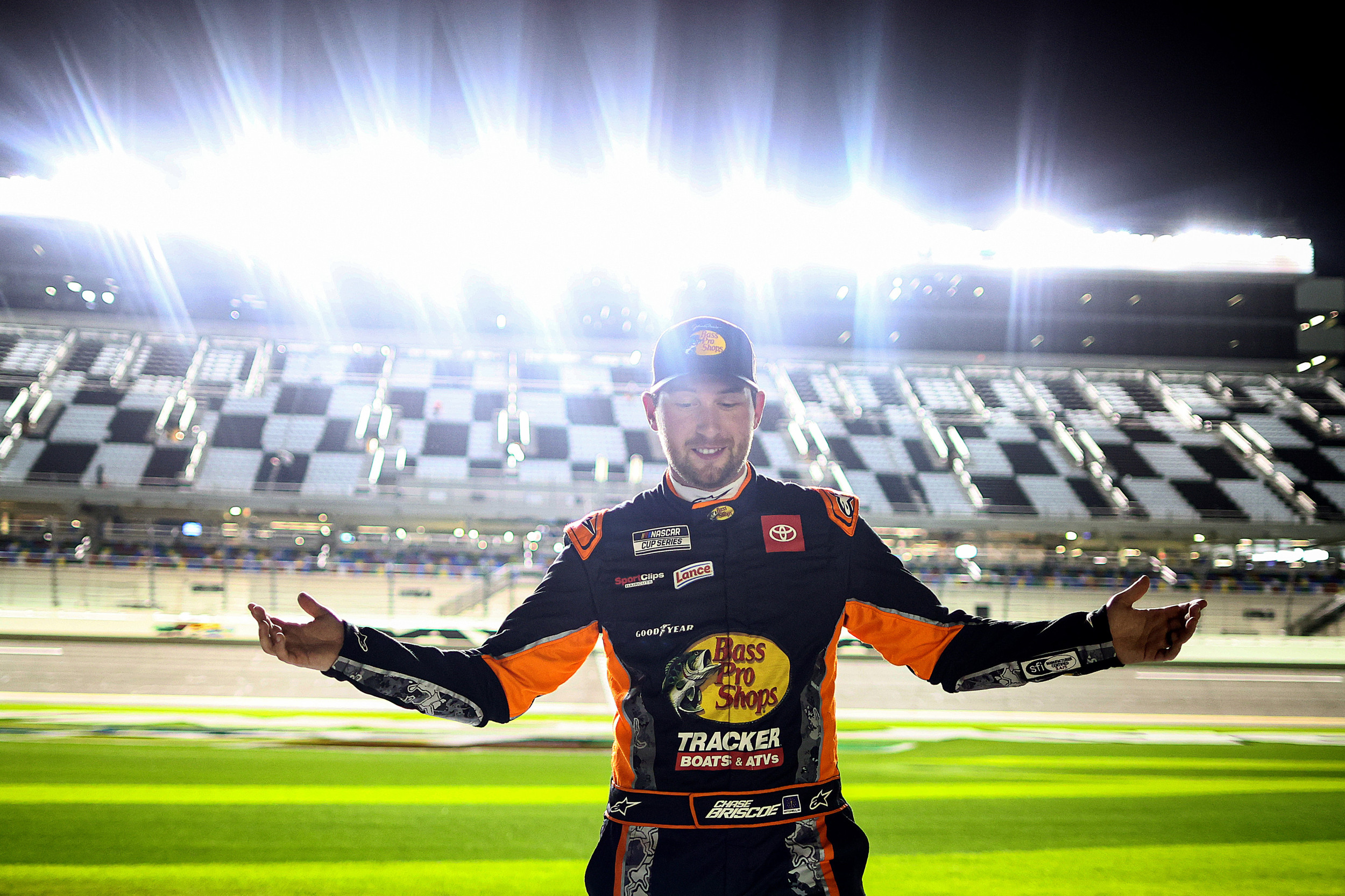 Chase Briscoe earns pole position for Daytona 500, marking Toyota's
