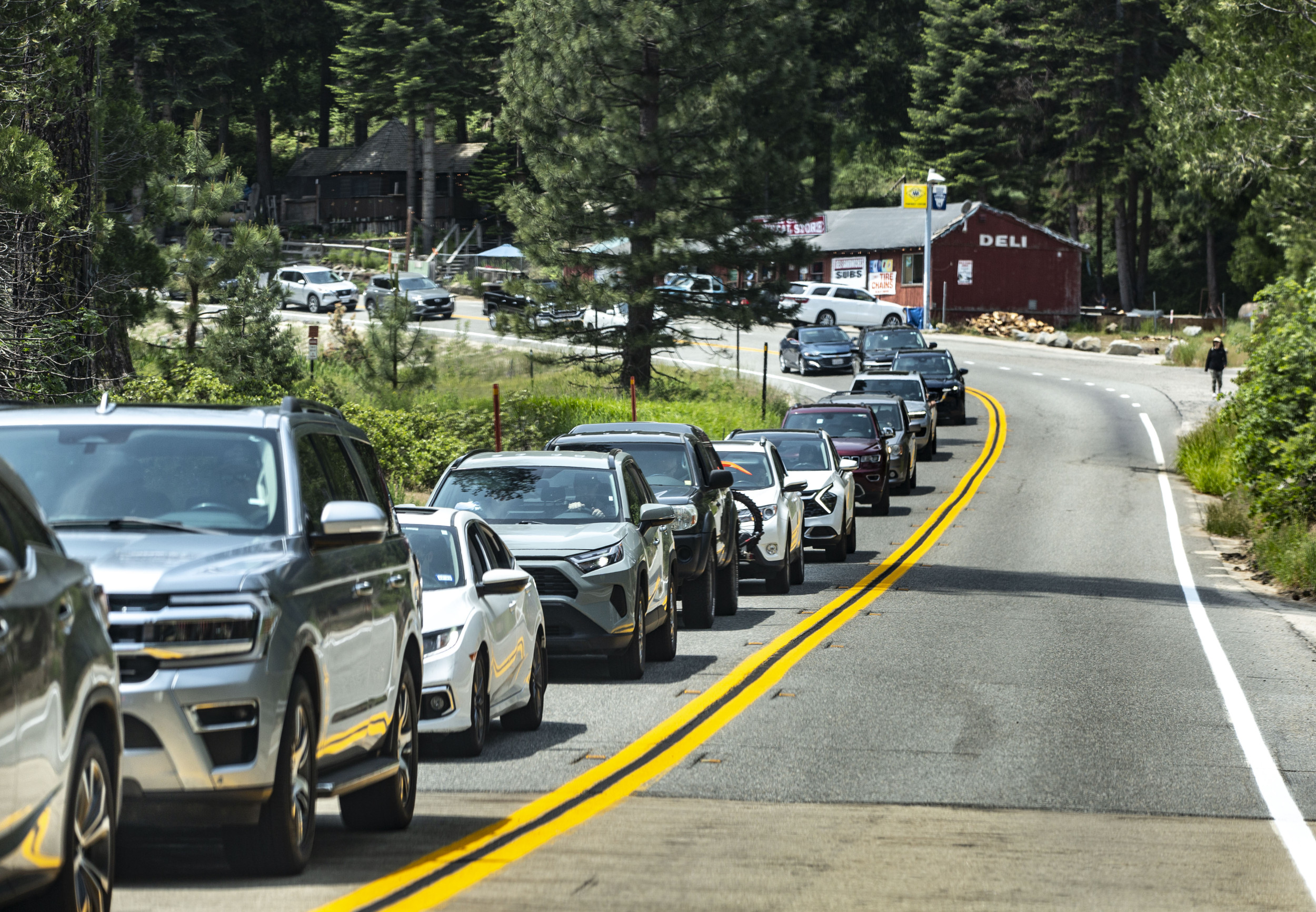 Yosemite Delays Summer Campground Reservations Due to Staffing Crisis