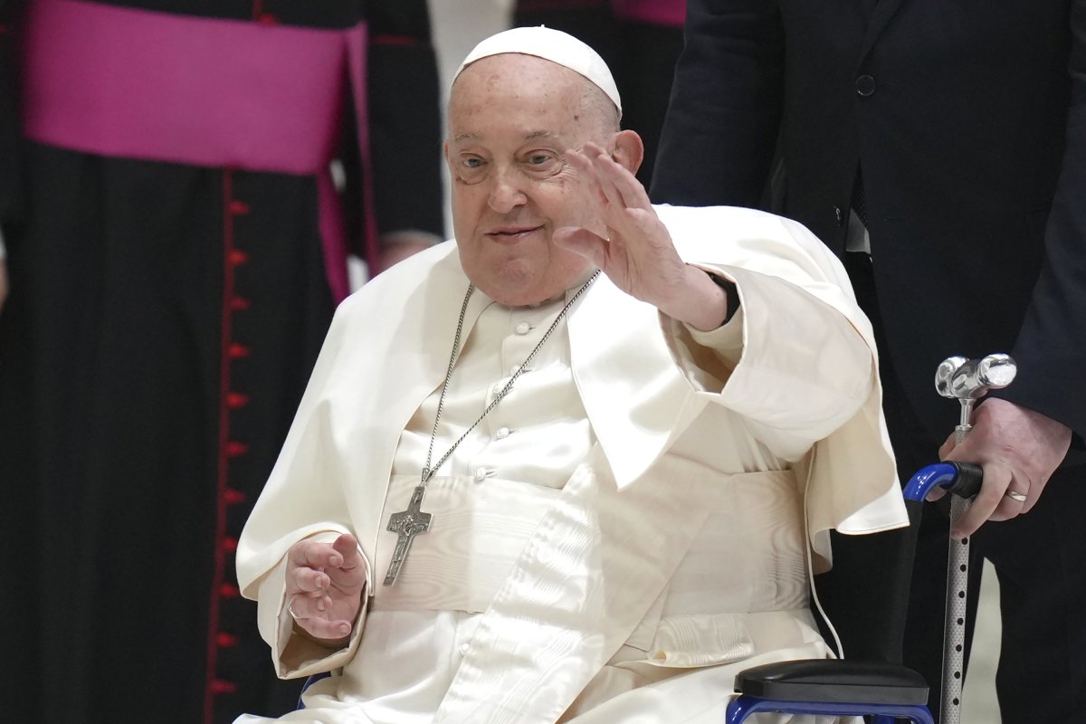 Vatican issues update on Pope's health