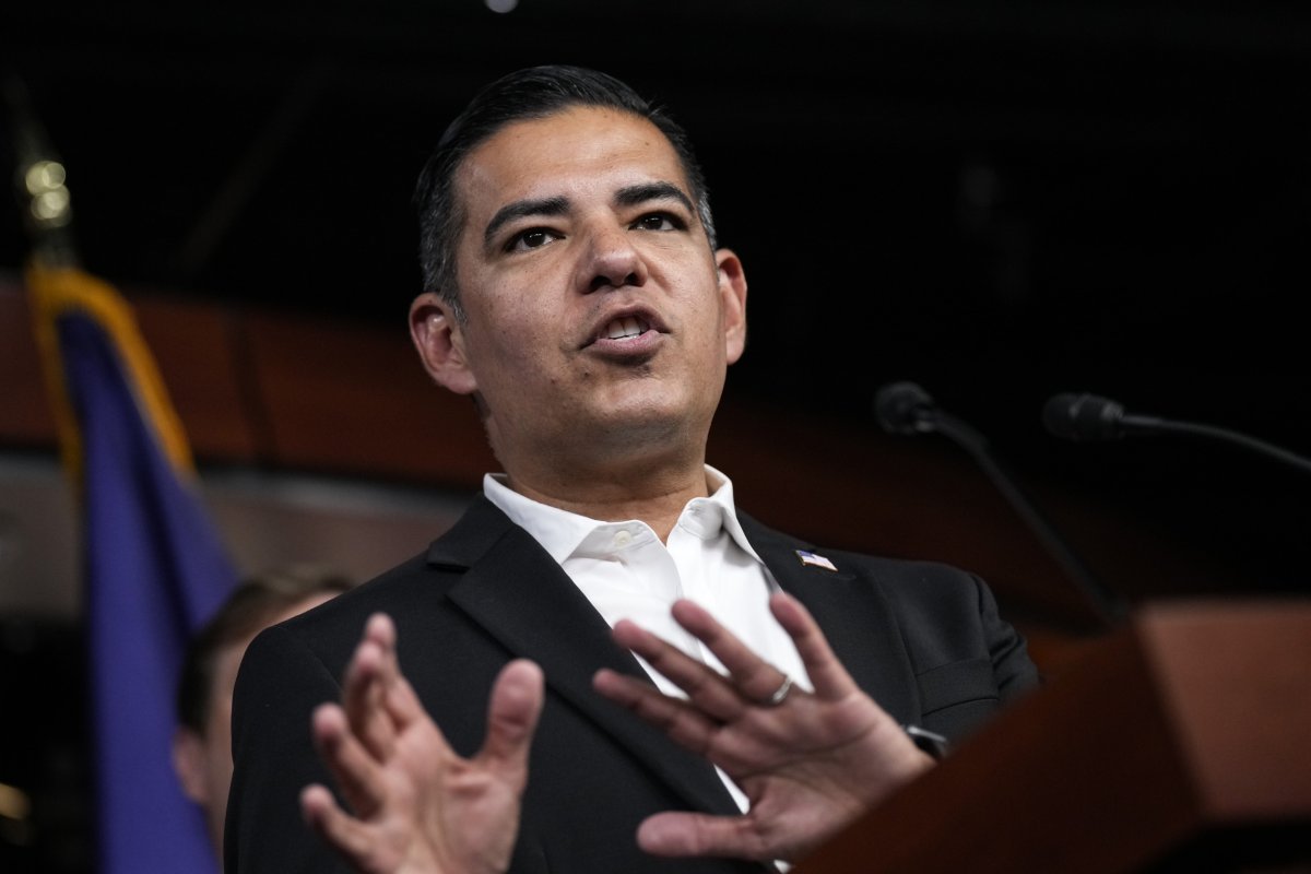 DOJ Sends Letter to Democratic Lawmaker Over Elon Musk Criticism Newsweek