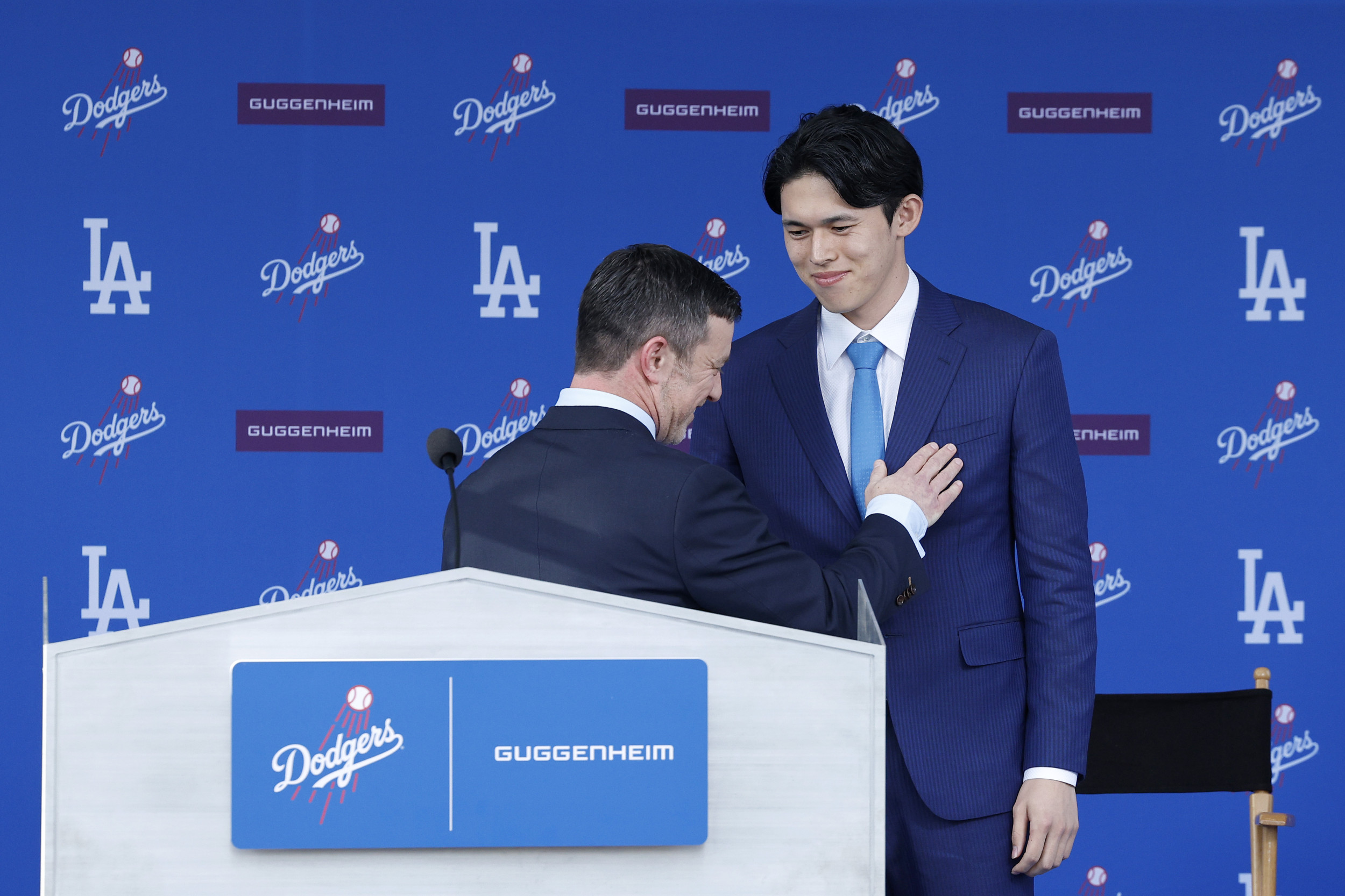 Dodgers Wooed Secretly Married Star With Surprise Free Agent Pitch