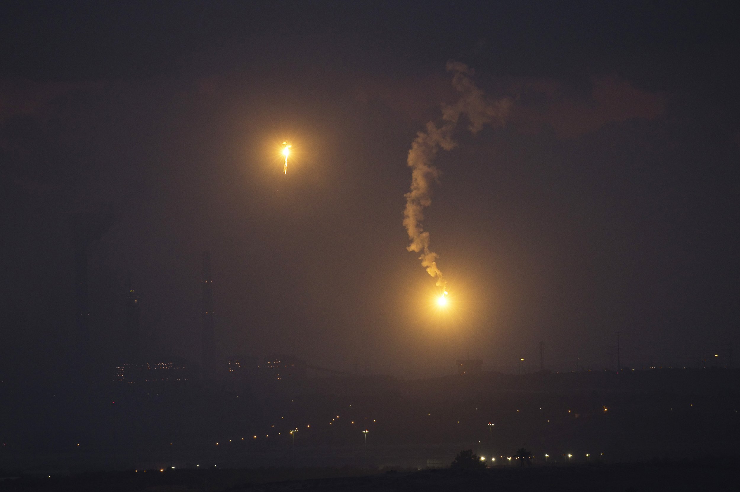 Вечером 17. Israel Fire. Сектор газа фото.