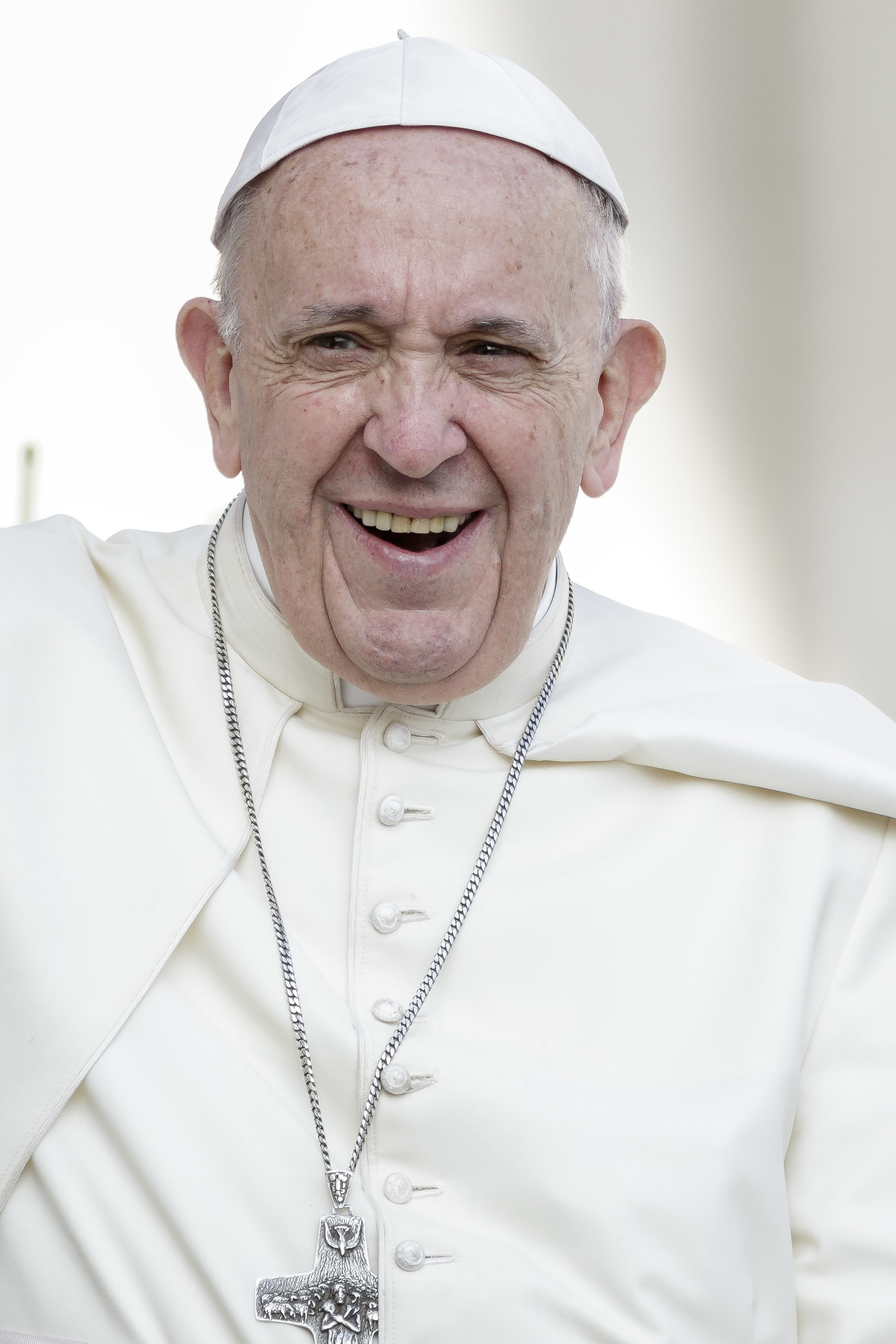Pope Francis Heath Updates: 88-Year-Old Suffers Serious Setback in Pneumonia Battle