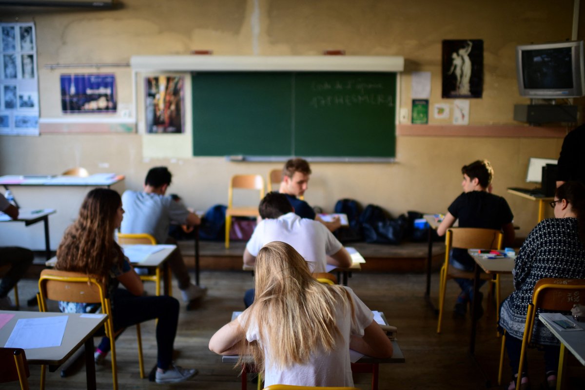 Pupils wait