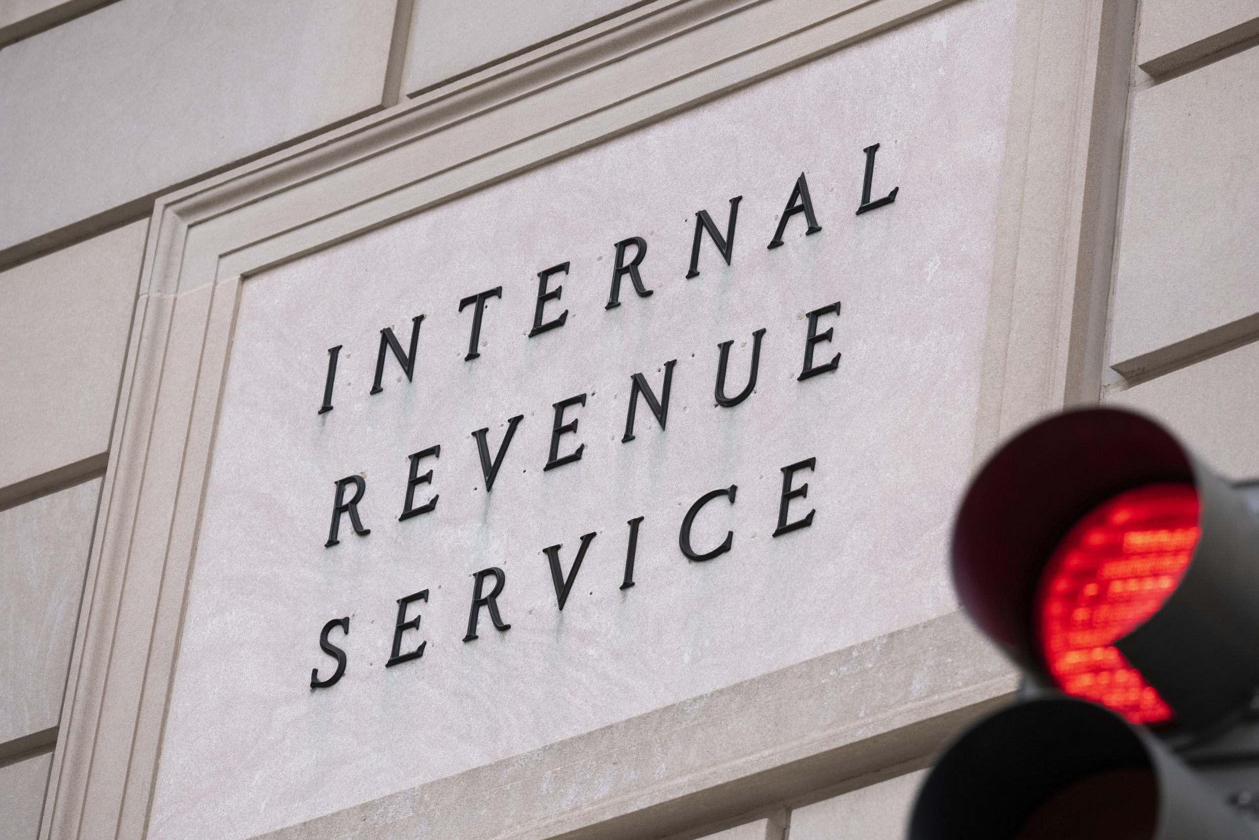 IRS Warns Americans of Dirty Dozen Tax Season Scams
