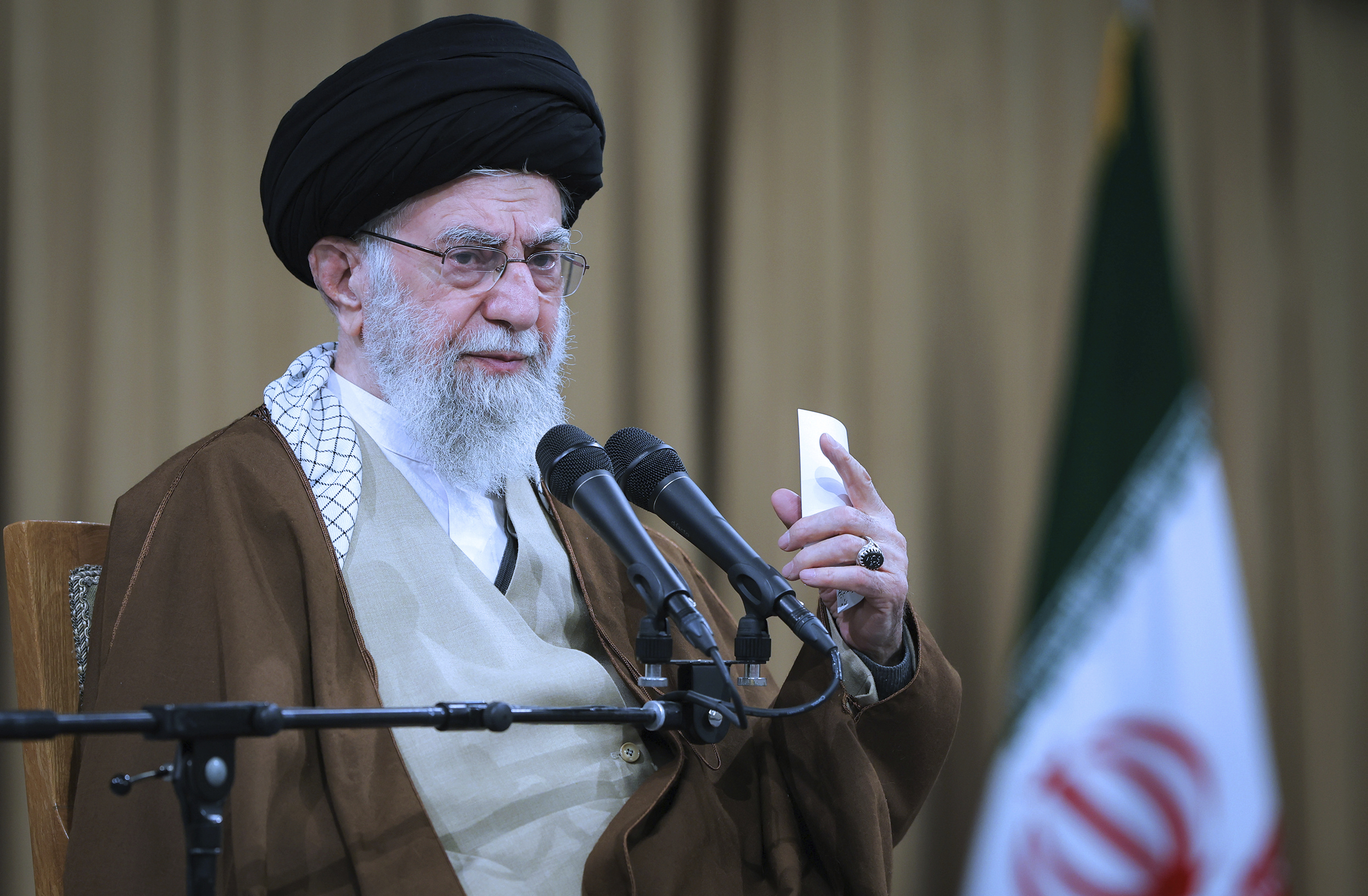 Irans Supreme Leader Reacts to Trump-Zelensky Clash