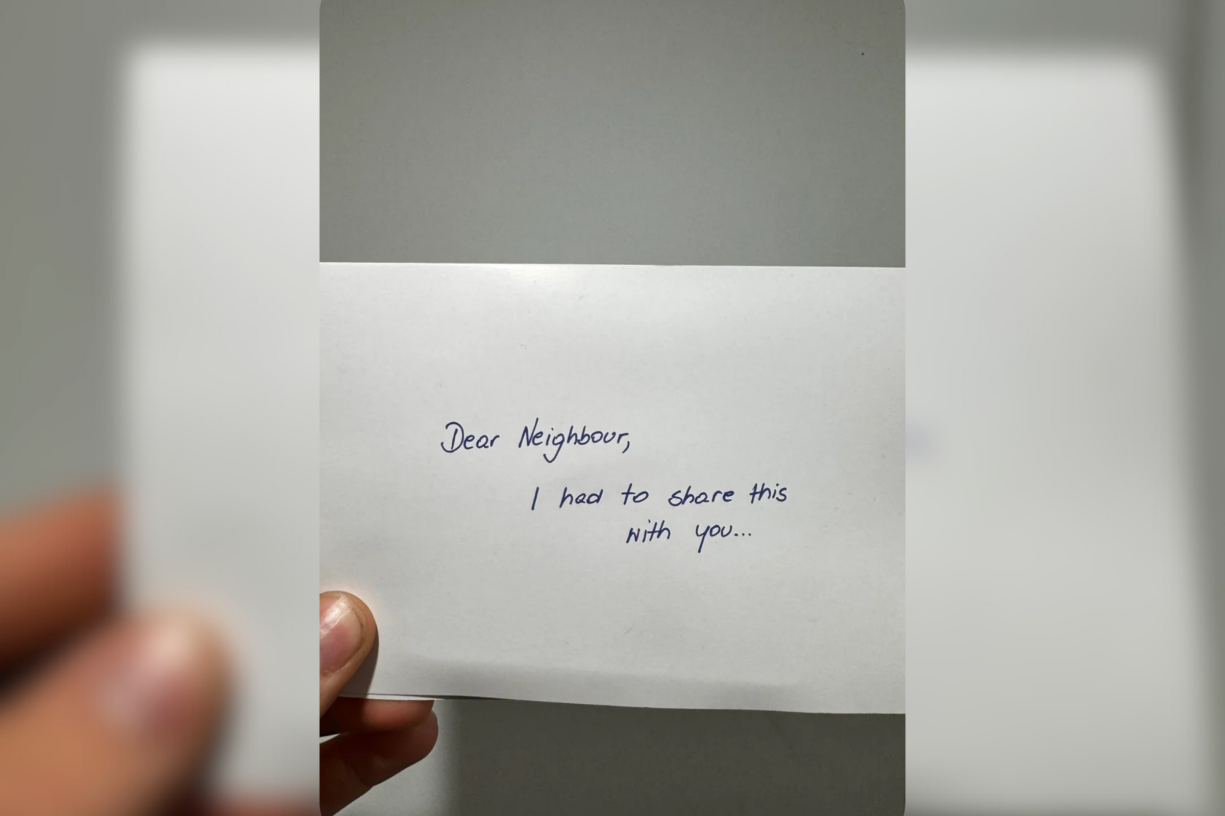 Man Thinks He Got Handwritten Note From Neighbor—Then Sees Whats Inside
