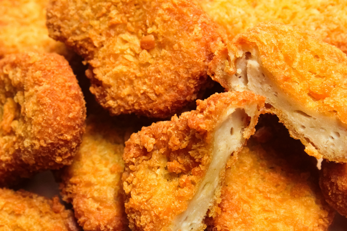 Stok gambar nugget ayam.