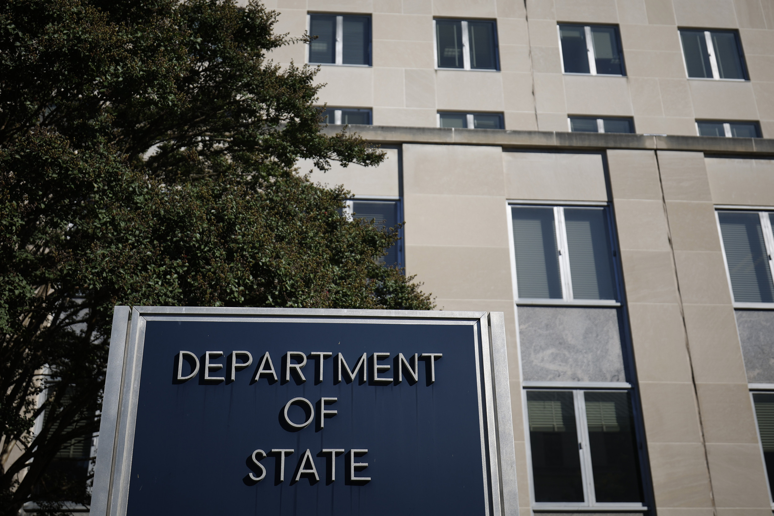 US Official Accused of Leaking National Defense Secrets
