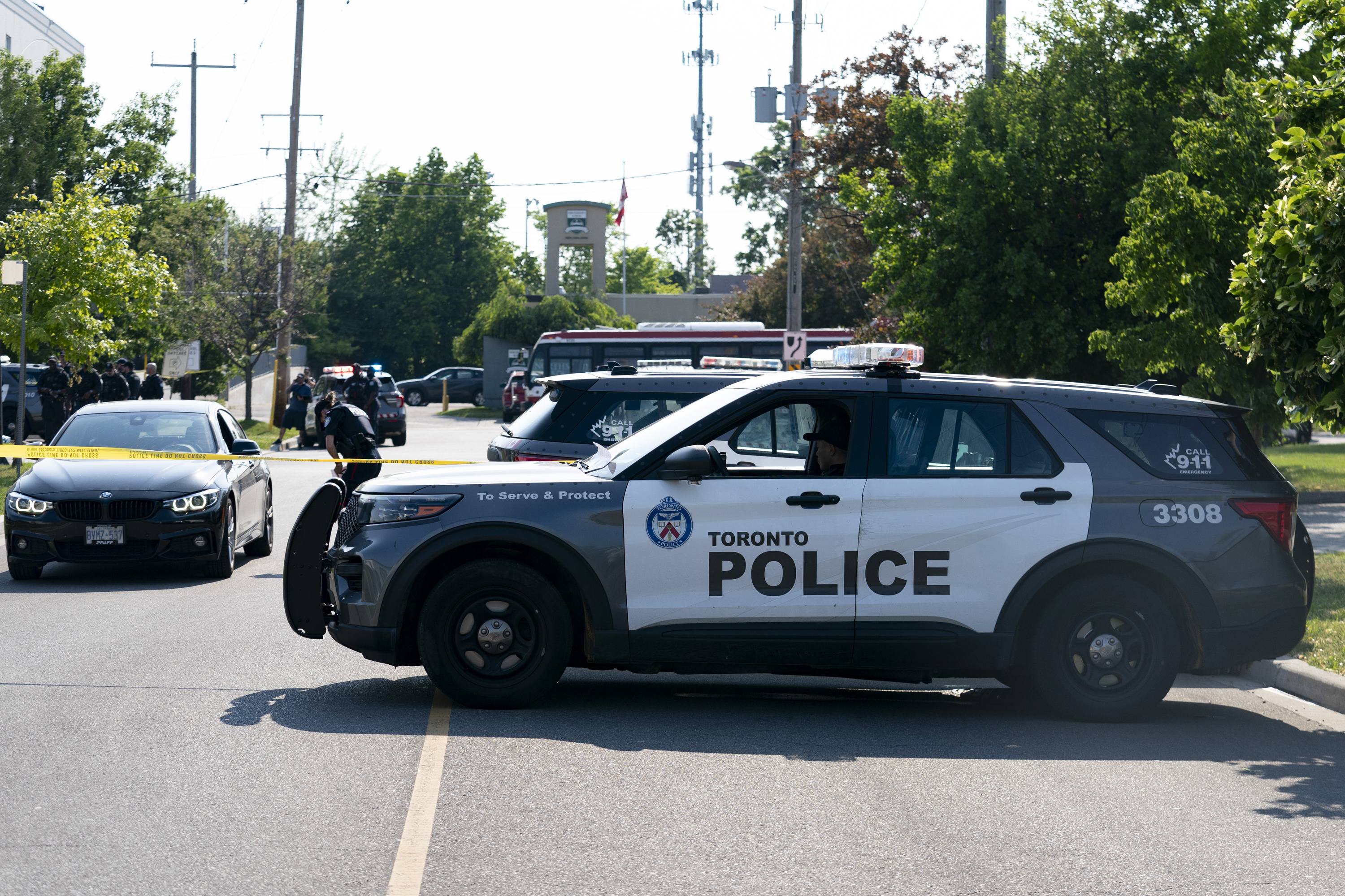 Toronto pub mass shooting leaves at least 12 injured