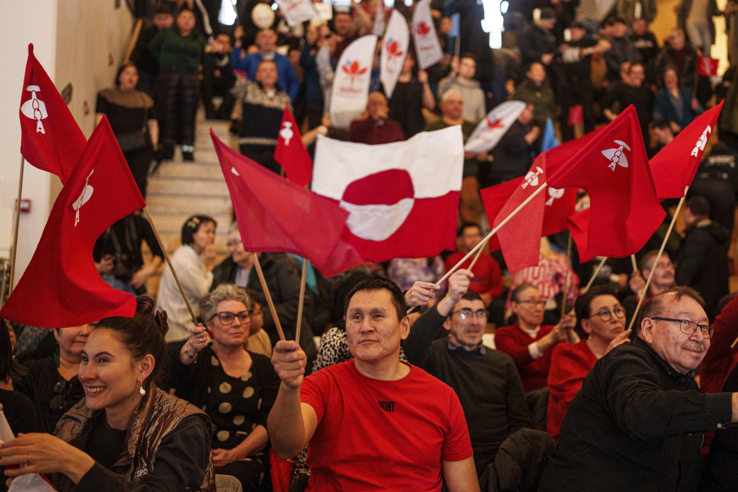 Greenland Elections Show Strong Support for Independence, Naleraq Leading Early Results