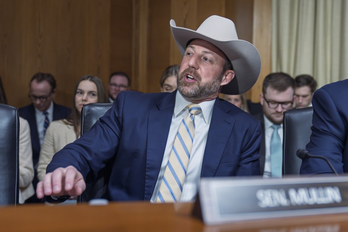 Senator Wears Cowboy Hat in Protest: What Is Congress's Dress Code ...