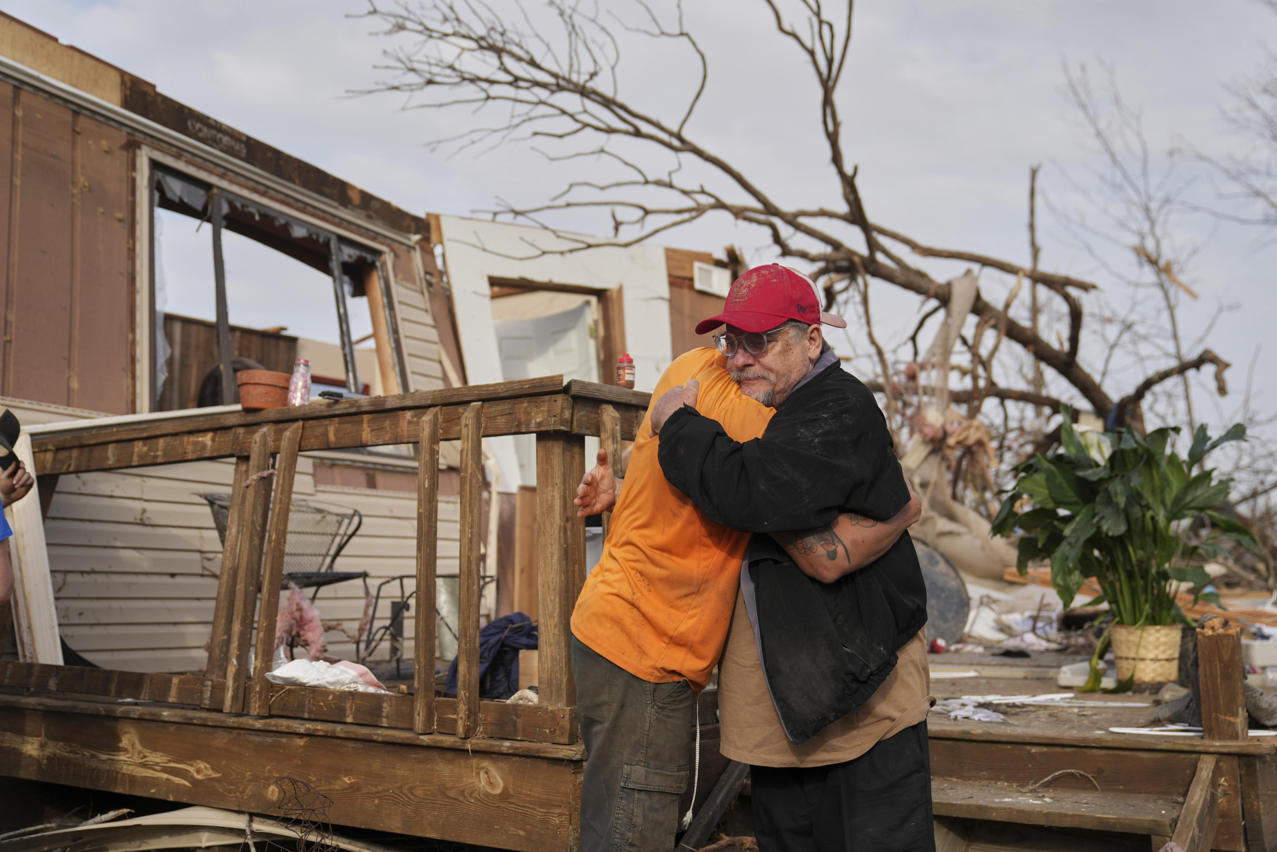 Tornado Live Weather Tracker: Where Warnings and Watches Remain In ...