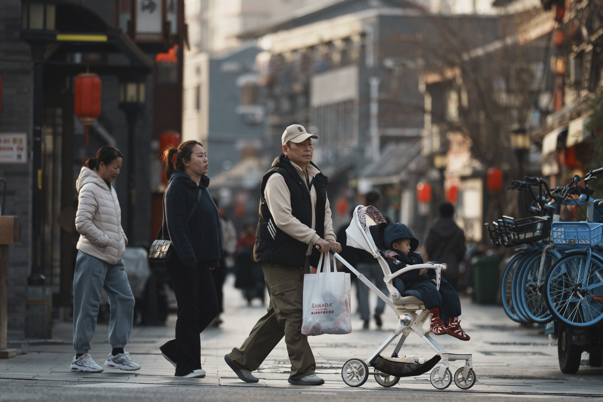 China Throws Money at Population Crisis