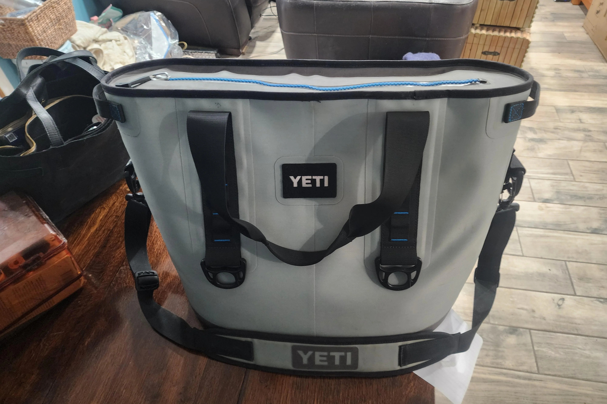 Woman Thrifts Bag for Under $8 – Then Reveals Value: Genuinely Shocked