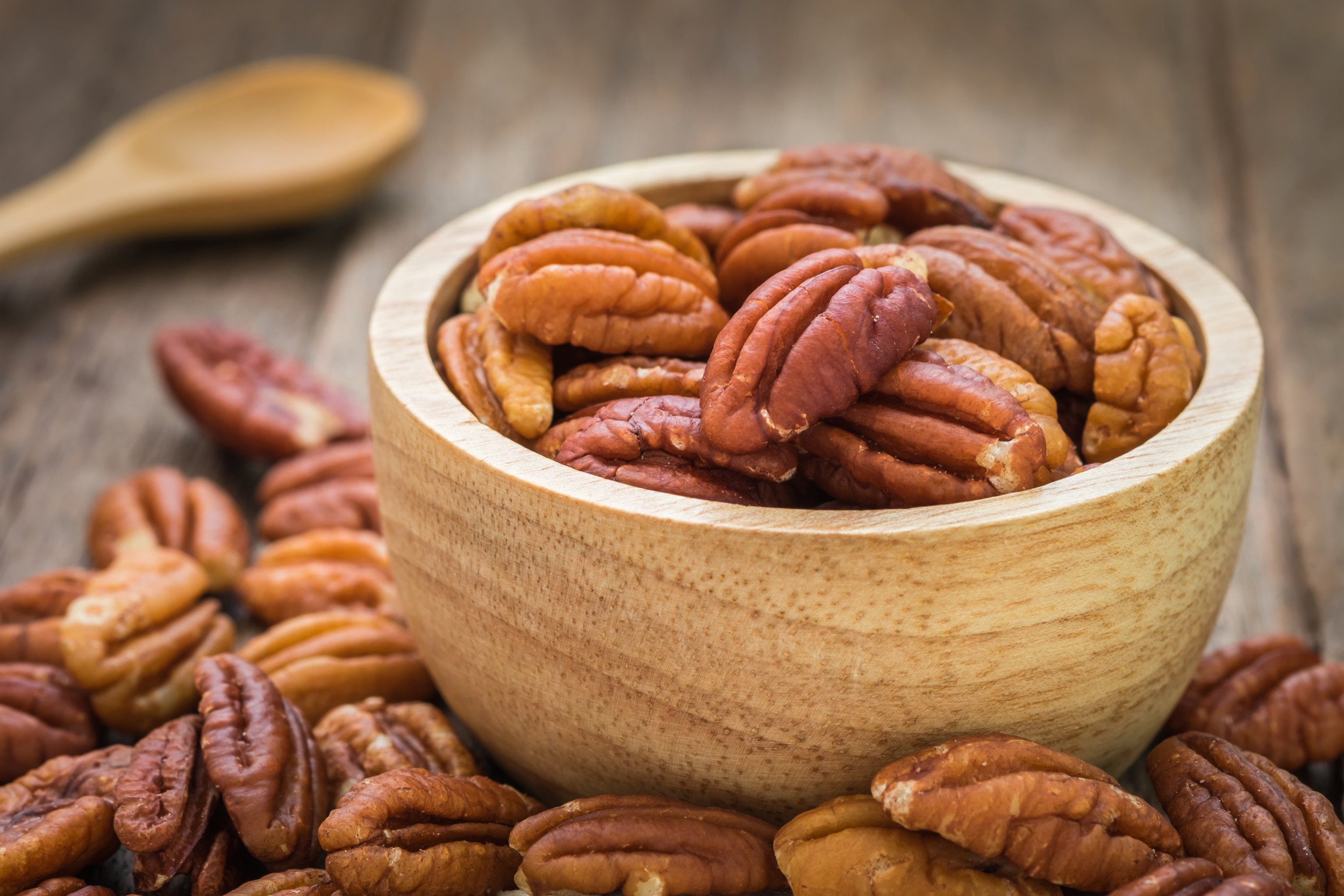 Replace Snacks With These Nuts, Say Scientists