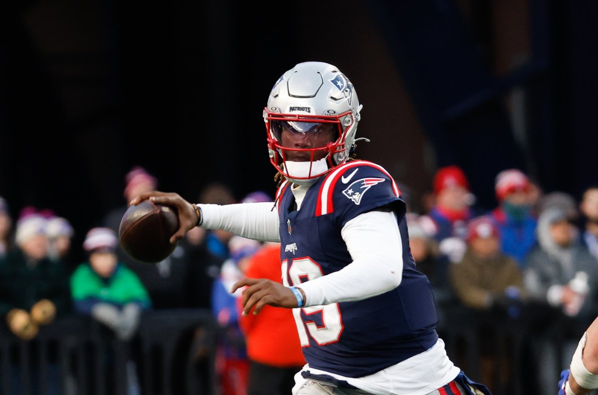 Patriots Set Steep Asking Price For Quarterback Joe Milton - Newsweek