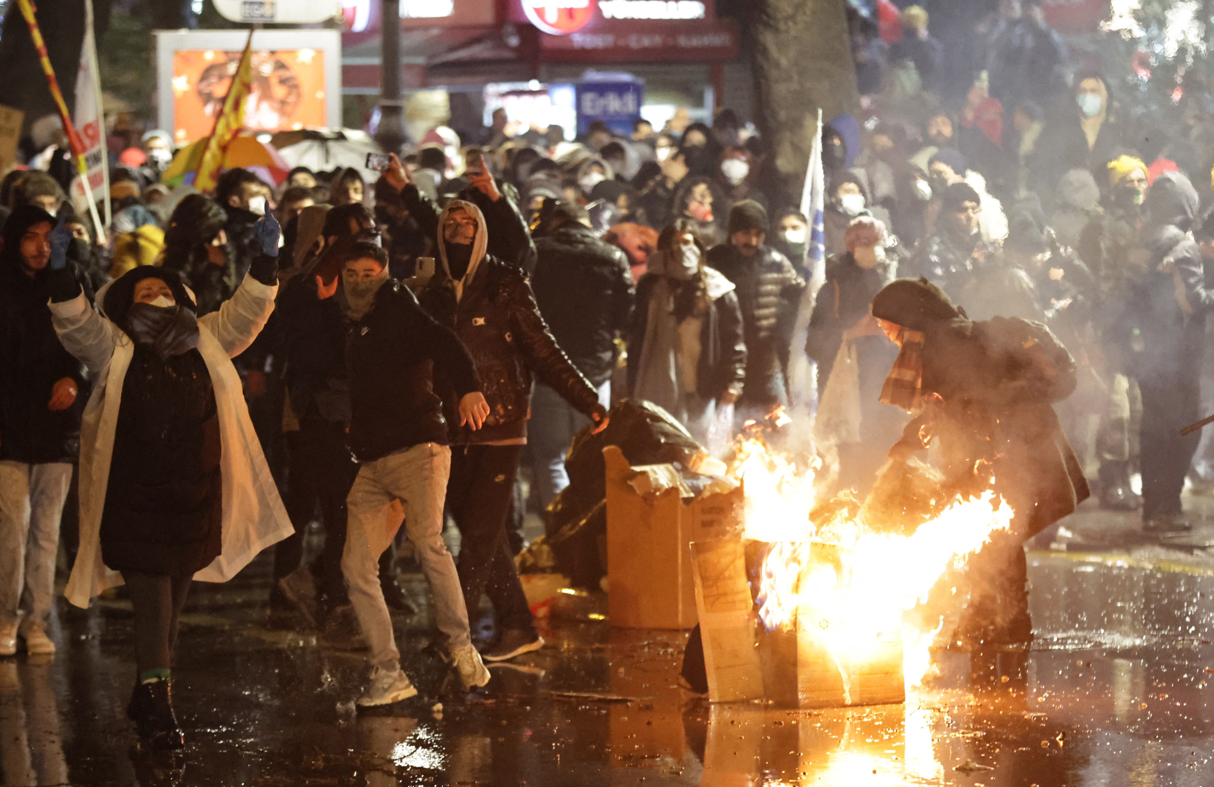 Turkey Arrests 343 Amid Nationwide Protests Against Imamoglu's Detention